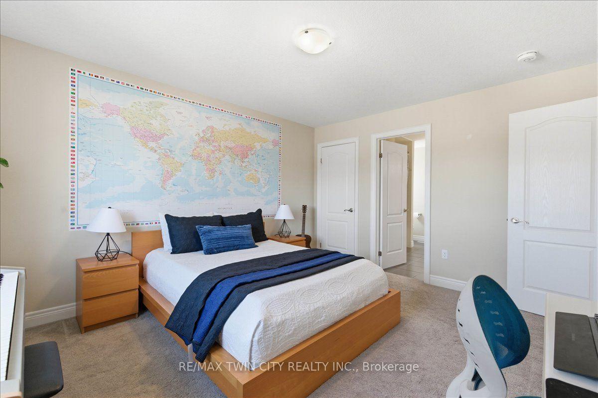 Photo 35 of 787 Snowberry Court, Waterloo, Columbia Forest/Clair Hills — HOMEH