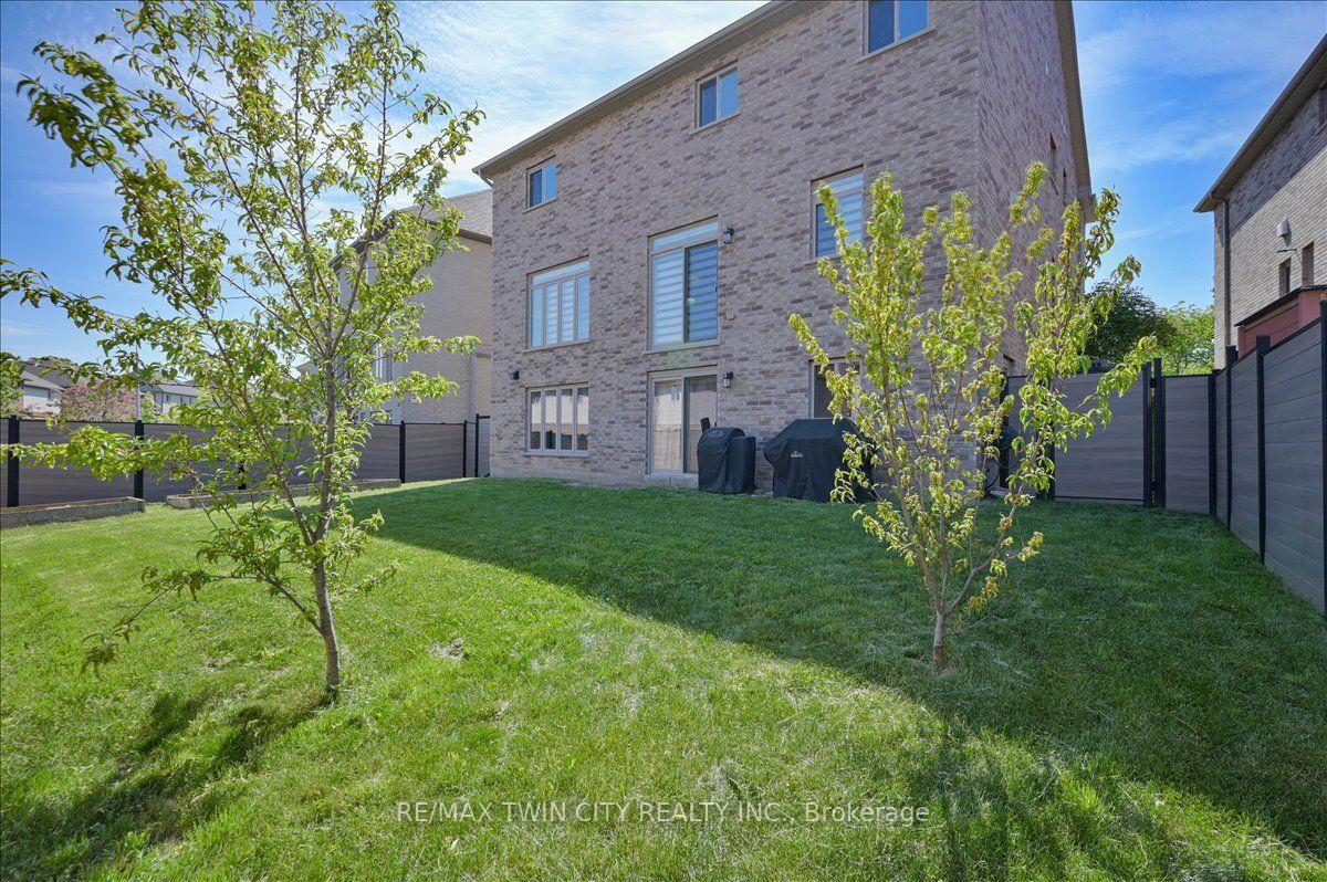Photo 40 of 787 Snowberry Court, Waterloo, Columbia Forest/Clair Hills — HOMEH