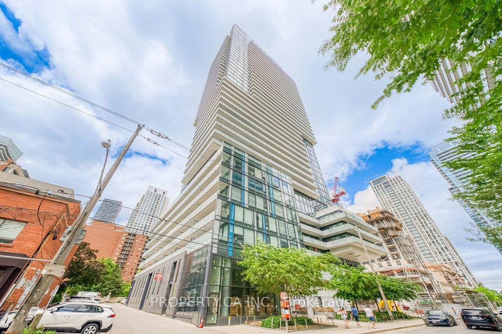 Photo 1 of Unit 3205, 161 Roehampton Avenue, Toronto, Mount Pleasant West — HOMEH