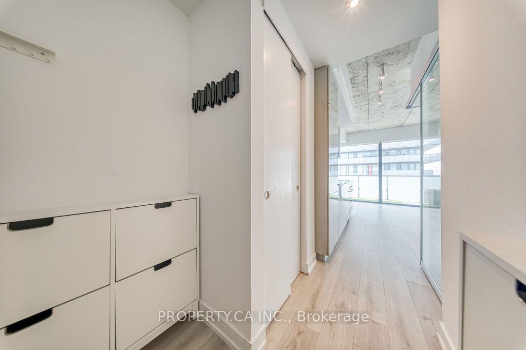 Photo 7 of Unit 3205, 161 Roehampton Avenue, Toronto, Mount Pleasant West — HOMEH