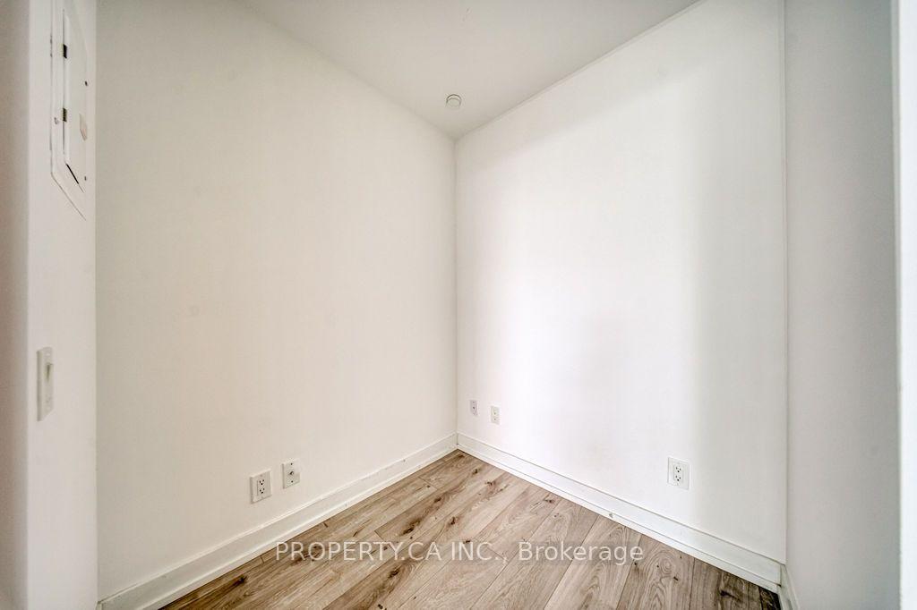 Photo 22 of Unit 3205, 161 Roehampton Avenue, Toronto, Mount Pleasant West — HOMEH