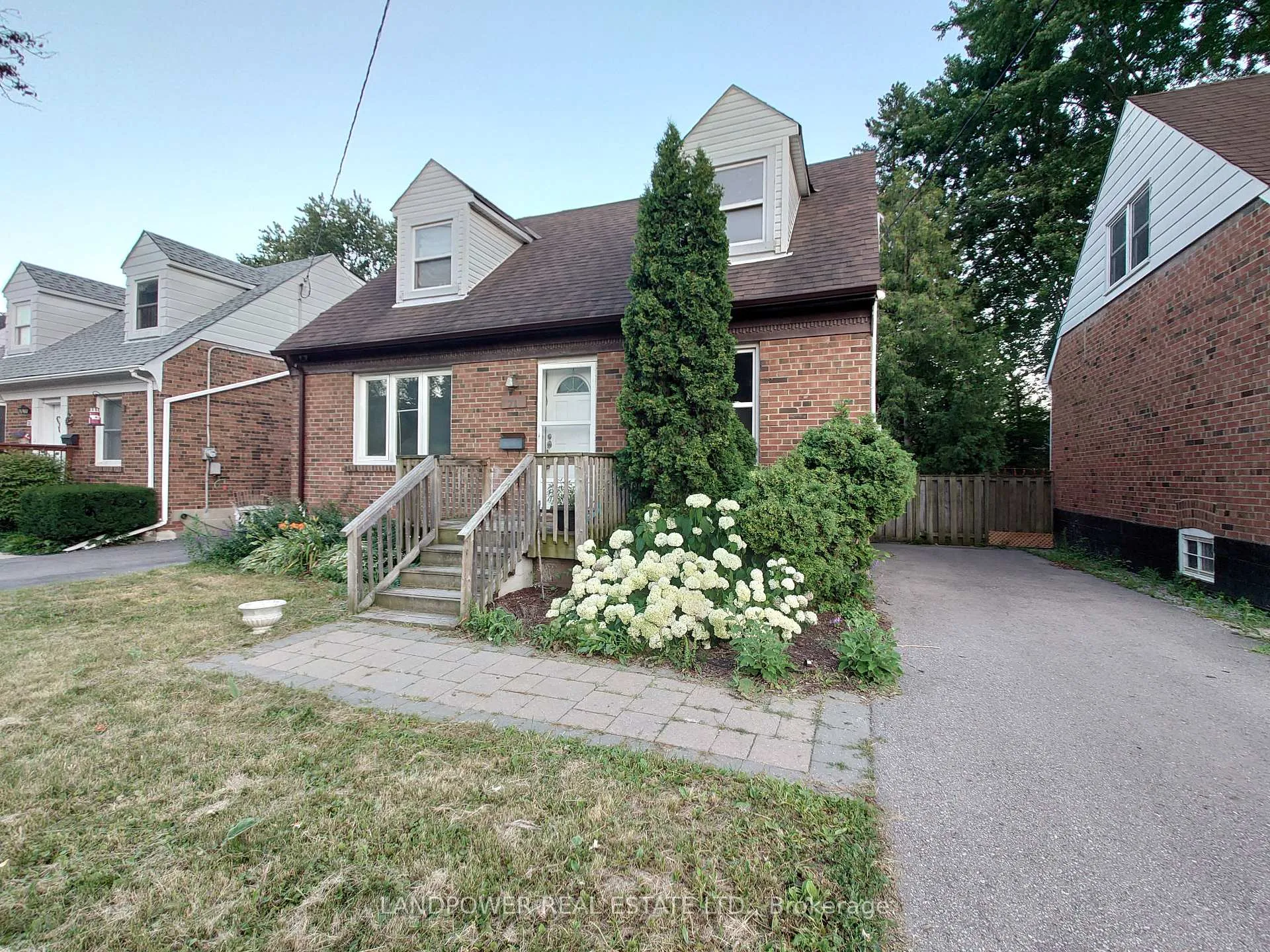 Photo 7 of 71 Anndale Drive, North York, Willowdale East — HOMEH