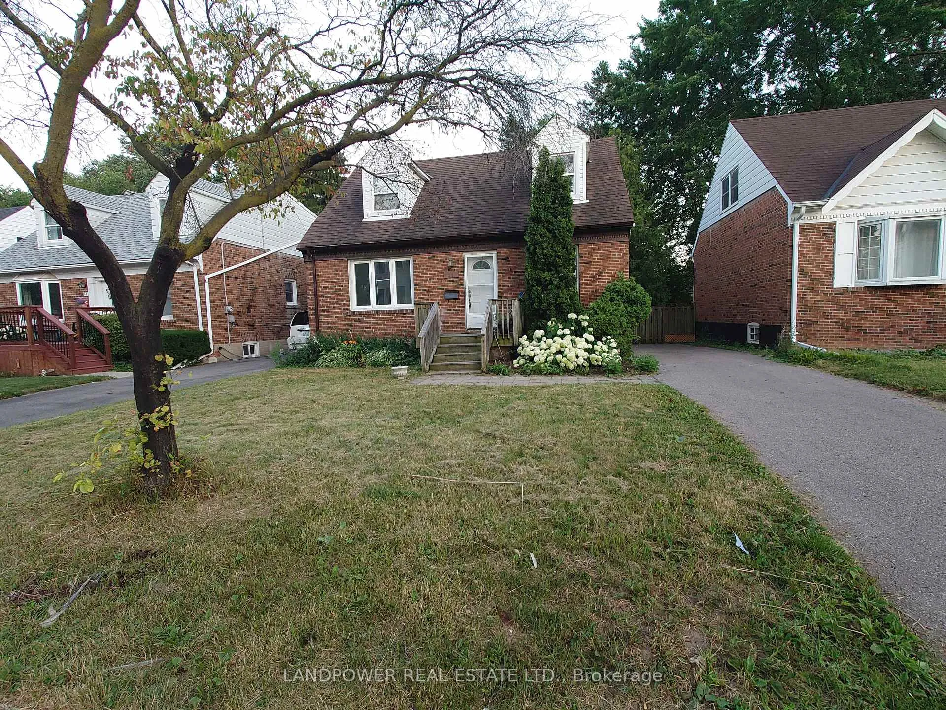 Photo 8 of 71 Anndale Drive, North York, Willowdale East — HOMEH