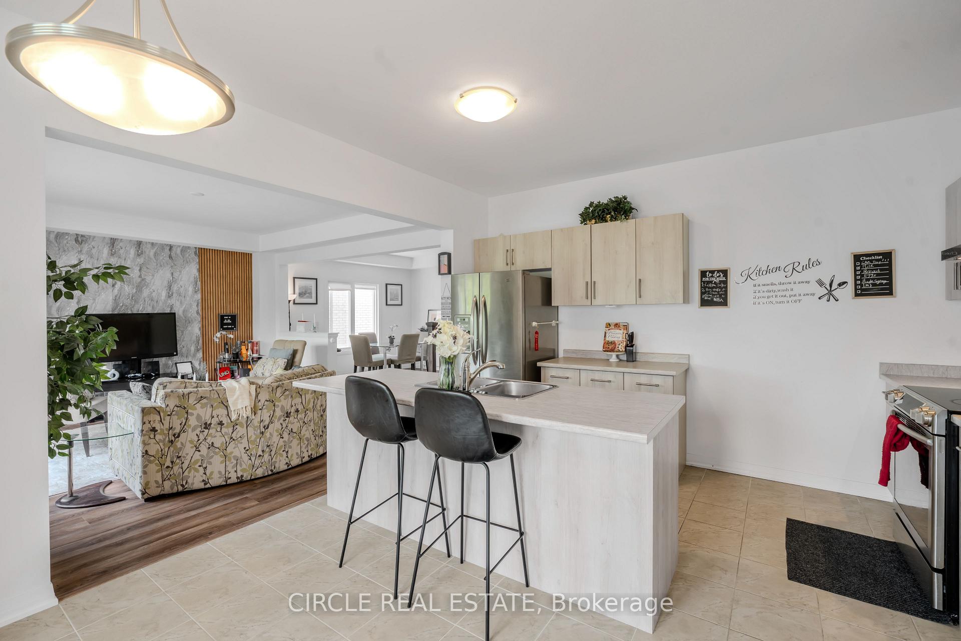 Photo 17 of 202 Westcott Road, Welland, West Welland — HOMEH