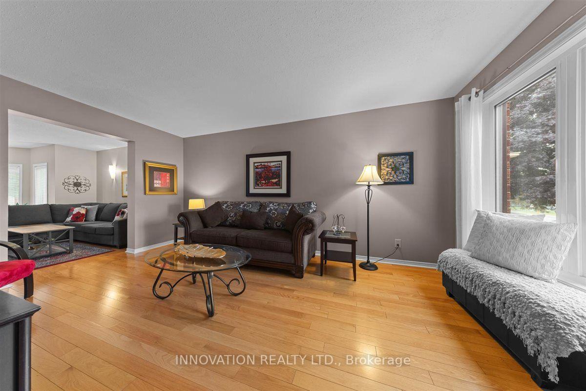 Photo 3 of 183 Equestrian Drive, Ottawa, Kanata - Bridlewood — HOMEH