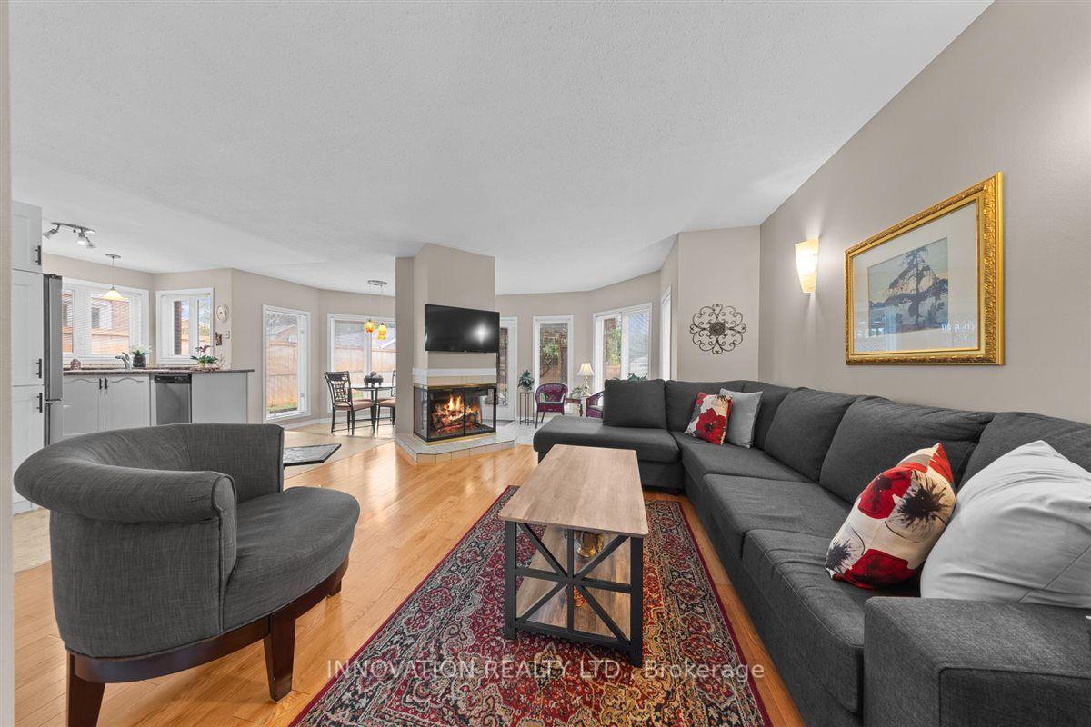 Photo 5 of 183 Equestrian Drive, Ottawa, Kanata - Bridlewood — HOMEH