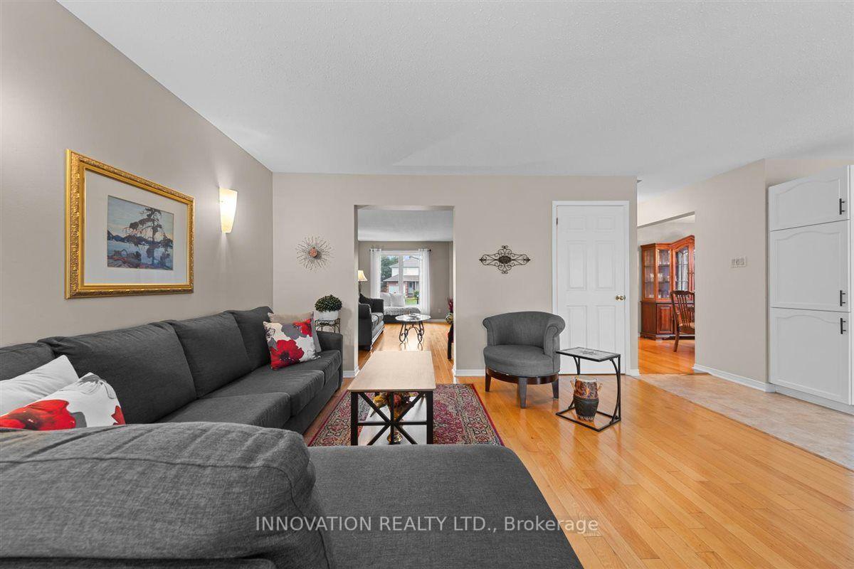 Photo 7 of 183 Equestrian Drive, Ottawa, Kanata - Bridlewood — HOMEH
