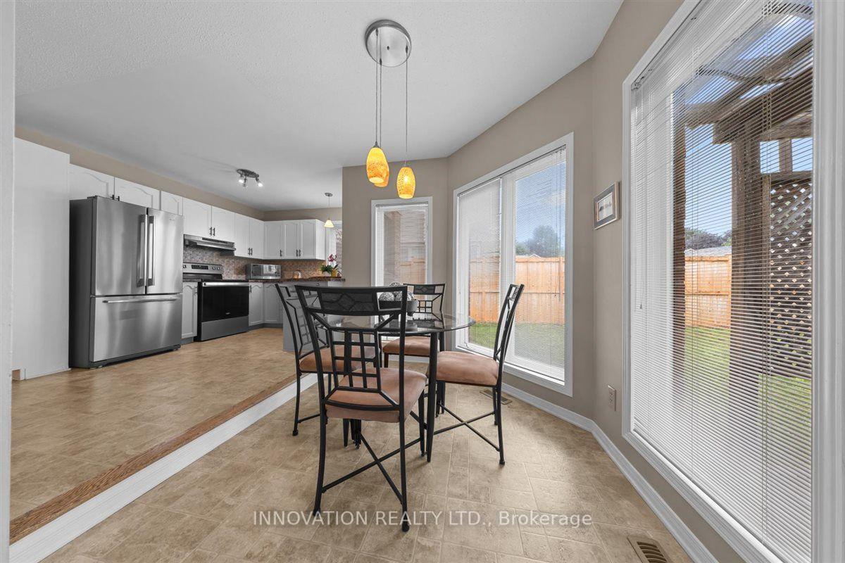 Photo 10 of 183 Equestrian Drive, Ottawa, Kanata - Bridlewood — HOMEH
