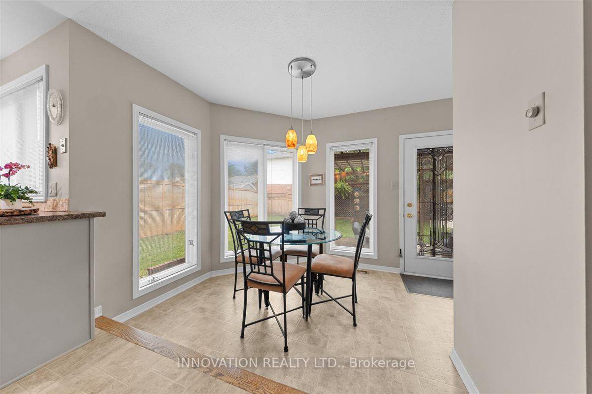 Photo 11 of 183 Equestrian Drive, Ottawa, Kanata - Bridlewood — HOMEH