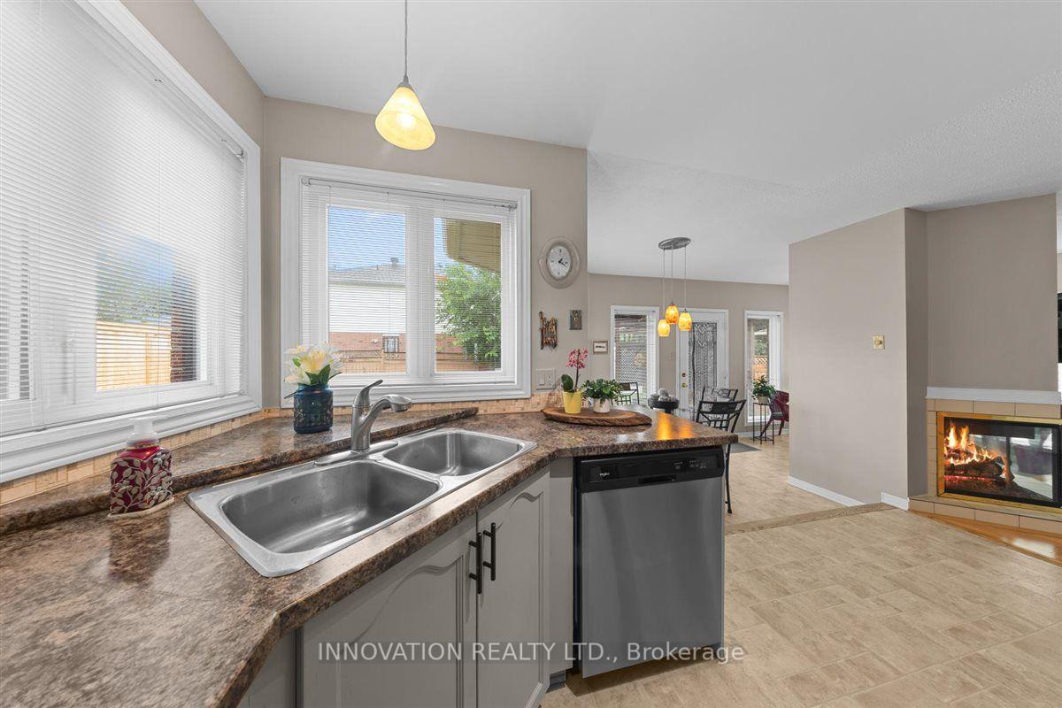 Photo 16 of 183 Equestrian Drive, Ottawa, Kanata - Bridlewood — HOMEH