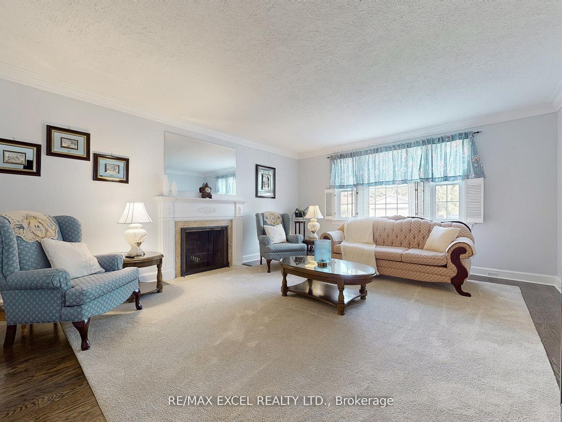 Photo 5 of 341 Richmond Street E, Oshawa, O'Neill — HOMEH