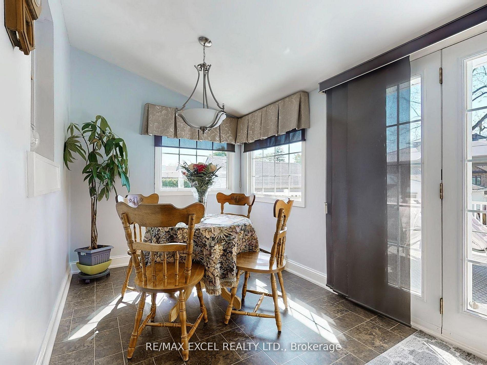 Photo 13 of 341 Richmond Street E, Oshawa, O'Neill — HOMEH
