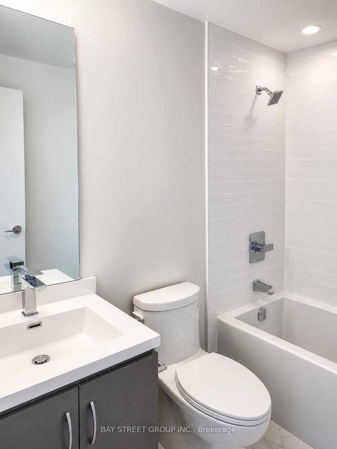 Photo 6 of Unit 1607, 181 Huron Street, Toronto, Kensington-Chinatown — HOMEH