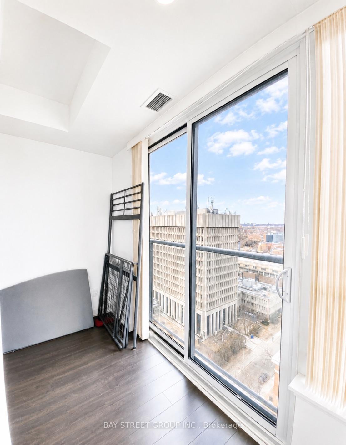 Photo 7 of Unit 1607, 181 Huron Street, Toronto, Kensington-Chinatown — HOMEH