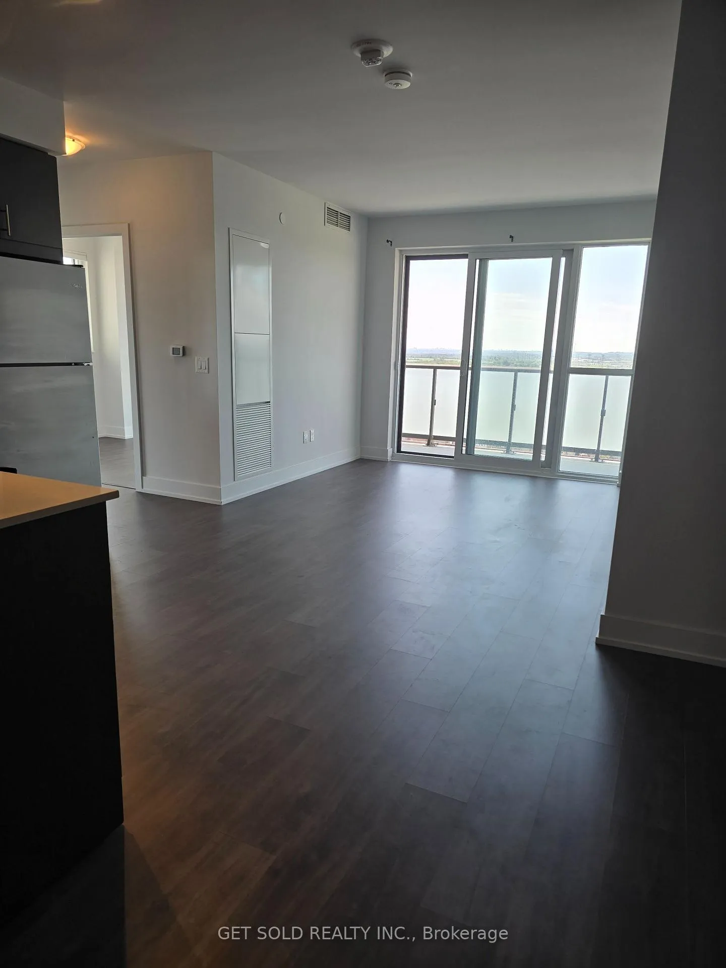 Photo 4 of Unit 17, 2550 Simcoe Street N, Oshawa, Windfields — HOMEH
