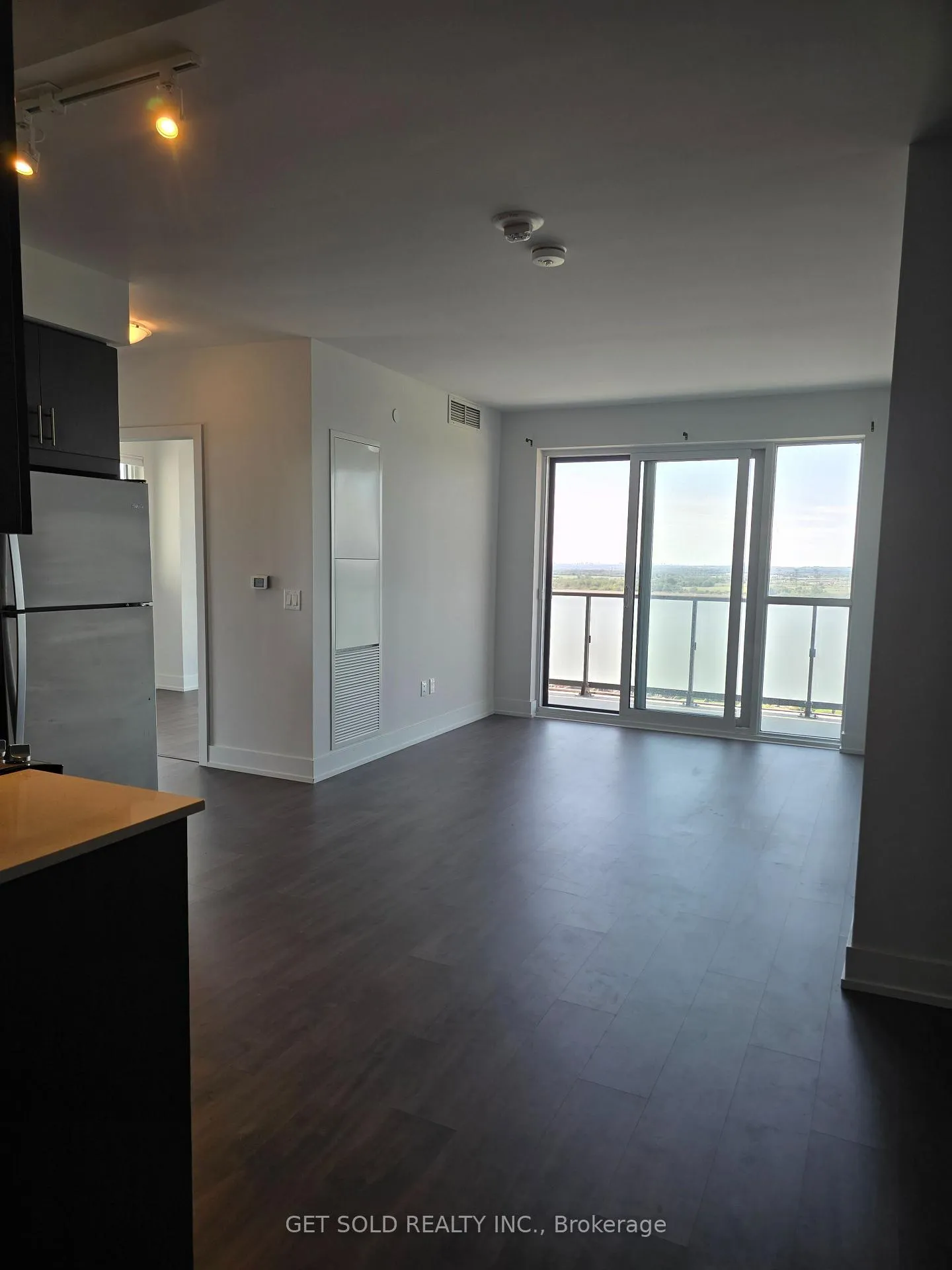 Photo 12 of Unit 17, 2550 Simcoe Street N, Oshawa, Windfields — HOMEH