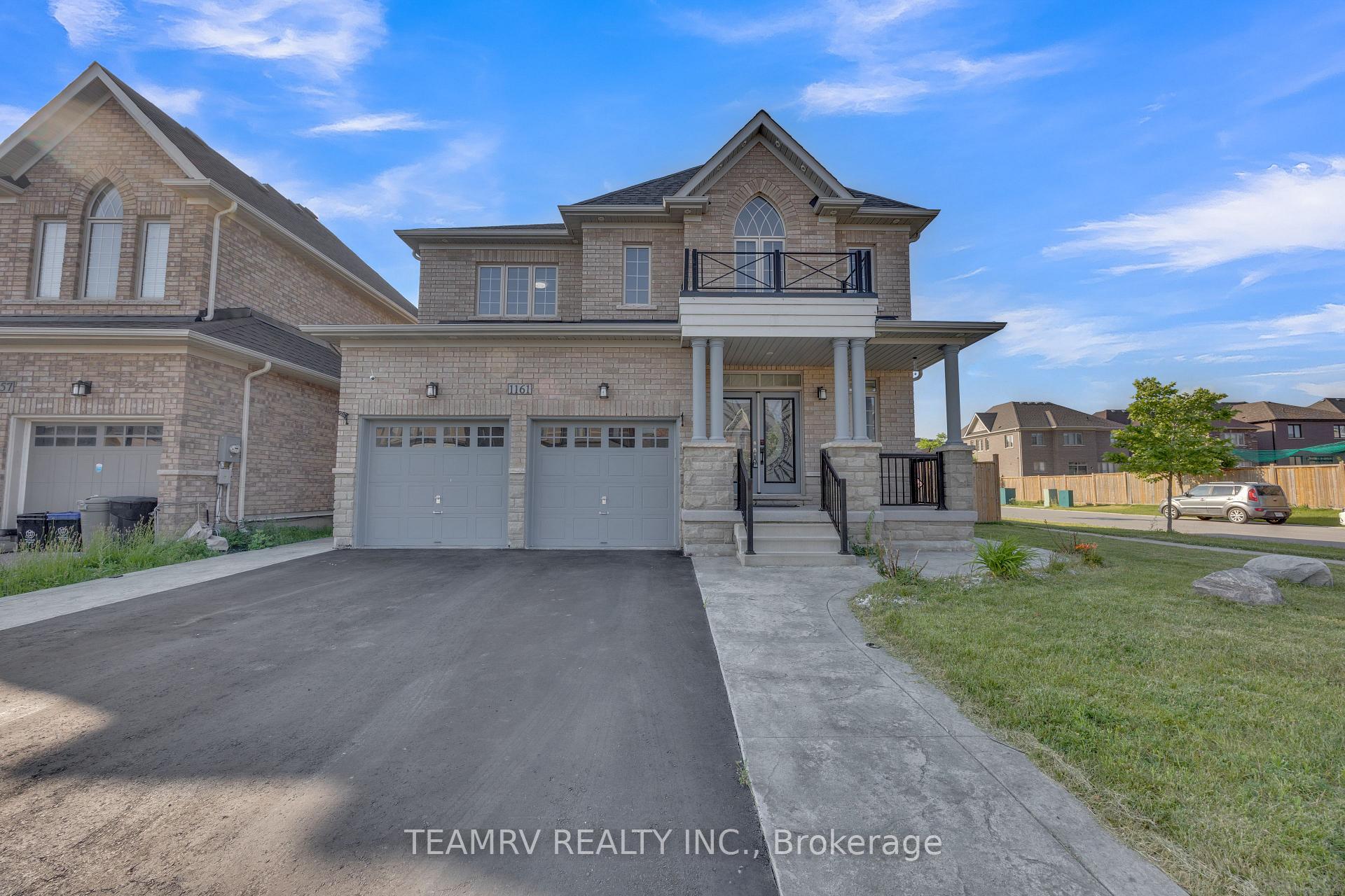 Photo of 1161 Upper Thames Drive