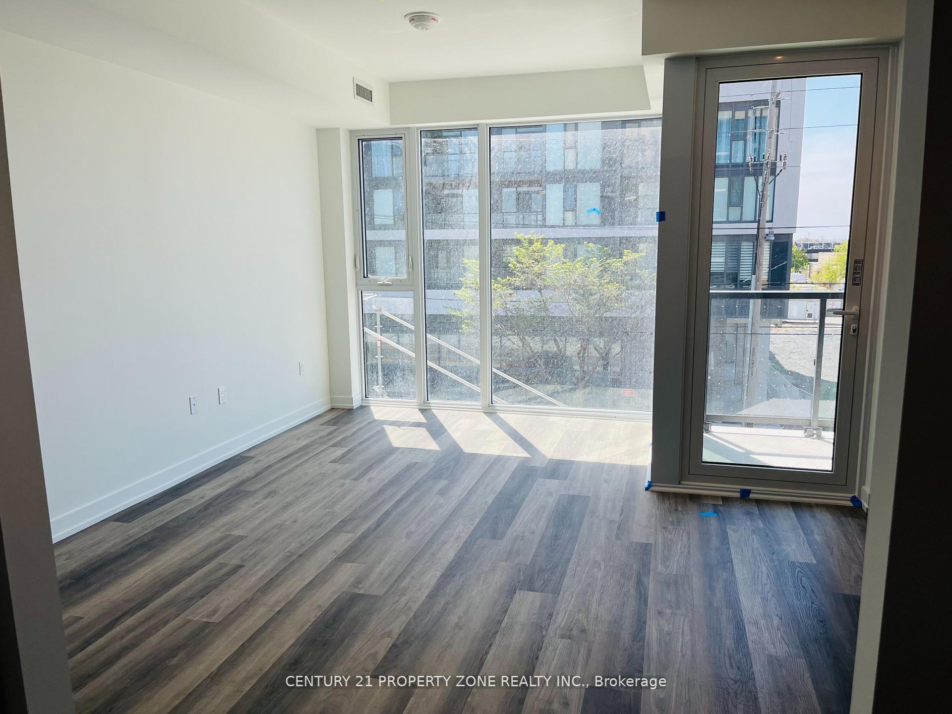 Photo 6 of Unit 305, 6 Chartwell Road, Etobicoke, Stonegate-Queensway — HOMEH