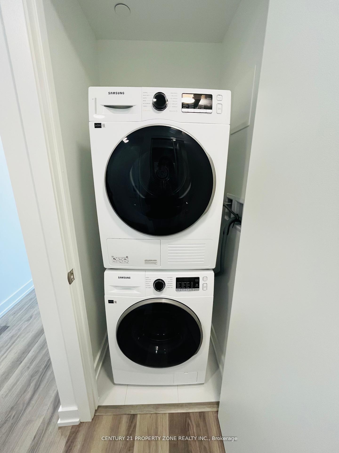 Photo 8 of Unit 305, 6 Chartwell Road, Etobicoke, Stonegate-Queensway — HOMEH