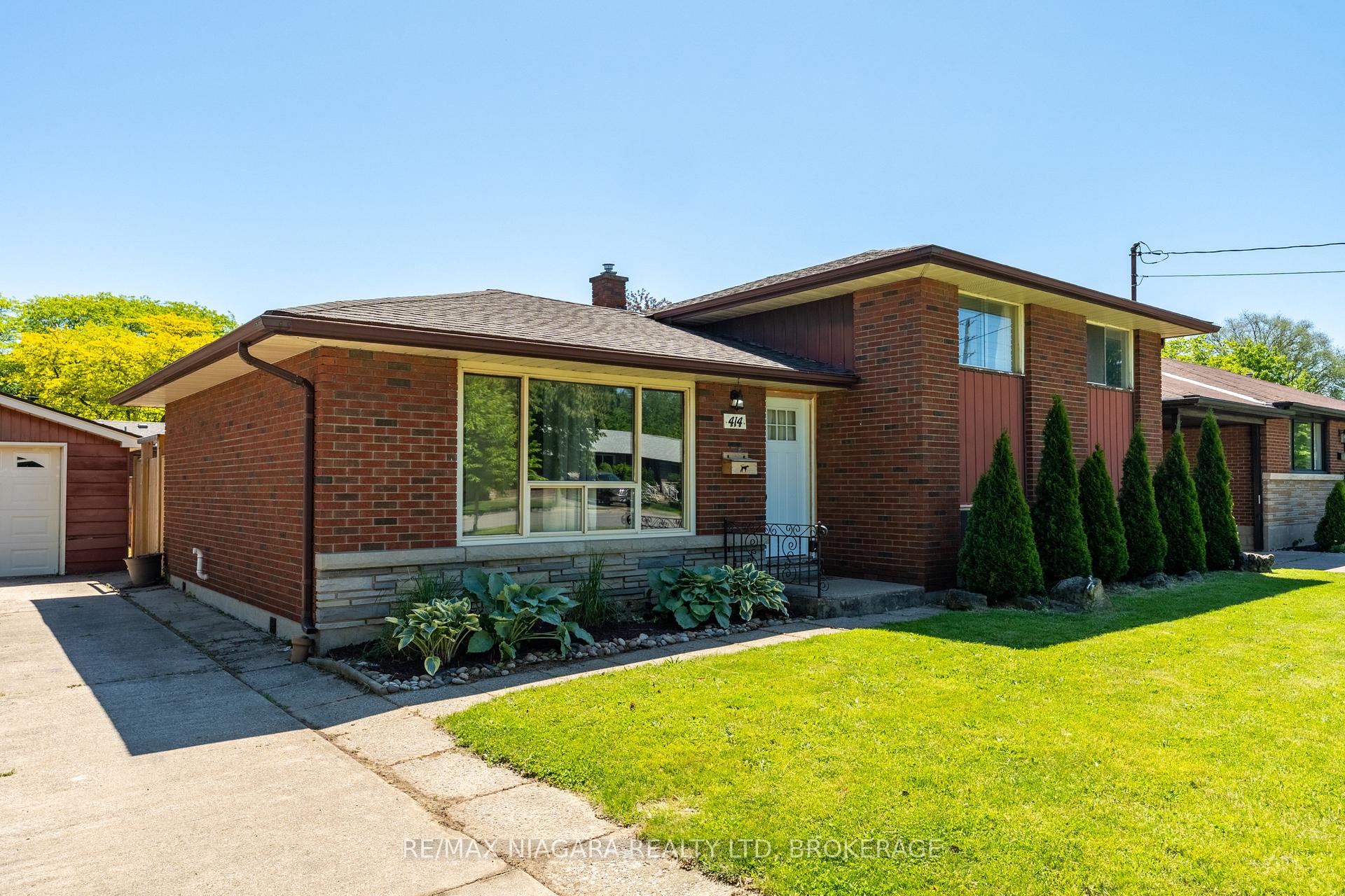 Photo 2 of 414 Bunting Road, St. Catharines, Carlton/Bunting — HOMEH