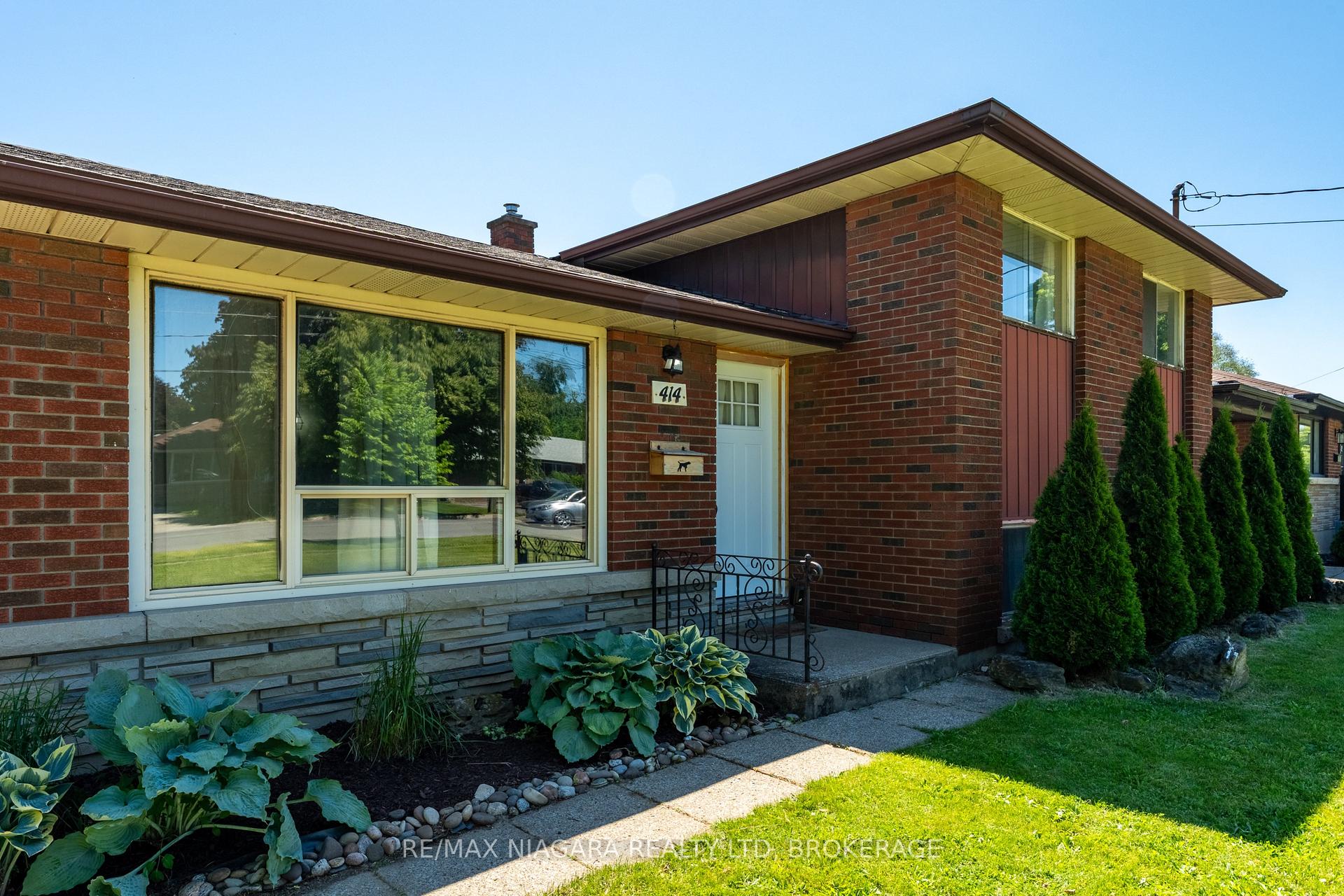 Photo 5 of 414 Bunting Road, St. Catharines, Carlton/Bunting — HOMEH