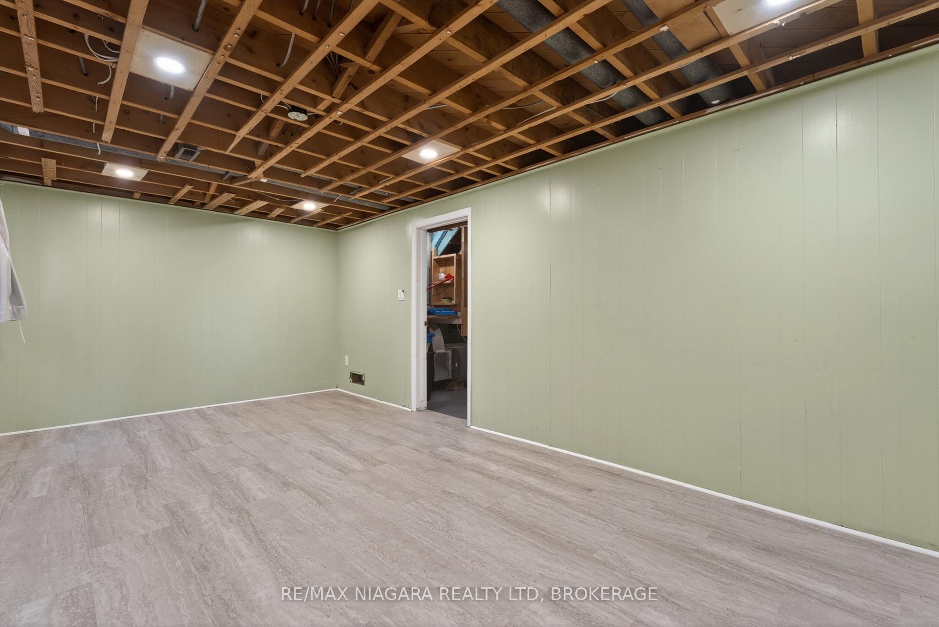 Photo 29 of 414 Bunting Road, St. Catharines, Carlton/Bunting — HOMEH