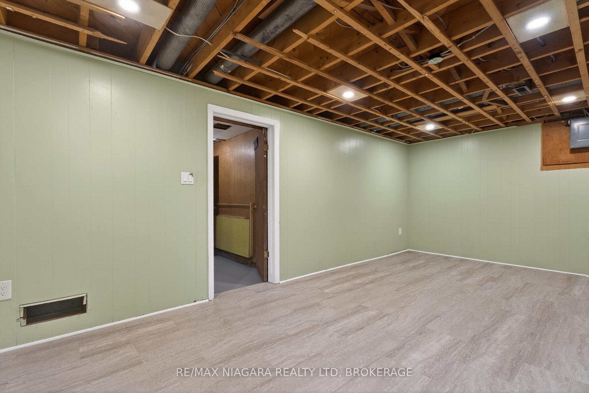 Photo 31 of 414 Bunting Road, St. Catharines, Carlton/Bunting — HOMEH