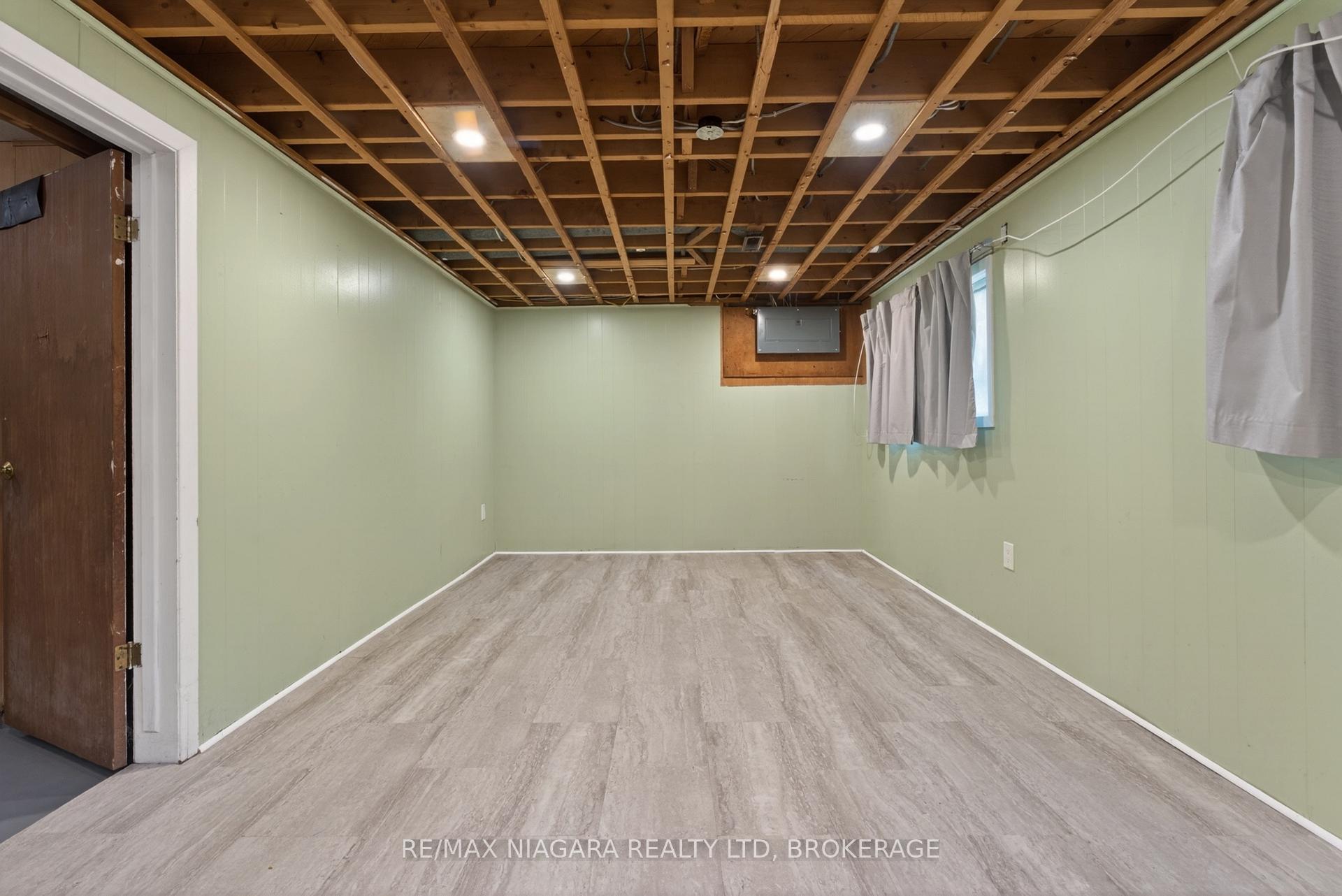 Photo 32 of 414 Bunting Road, St. Catharines, Carlton/Bunting — HOMEH