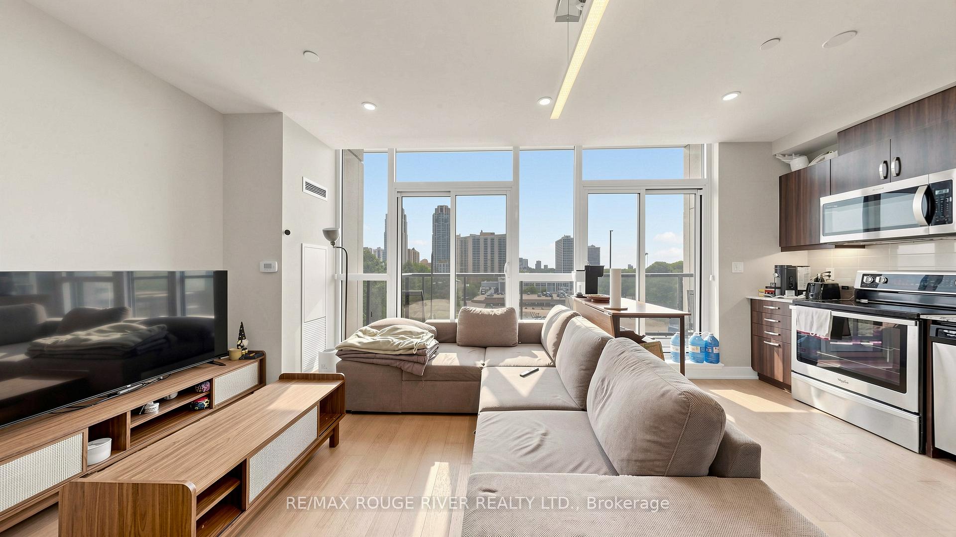 Photo 2 of Unit 503, 1486 Bathurst Street, Toronto, Humewood-Cedarvale — HOMEH