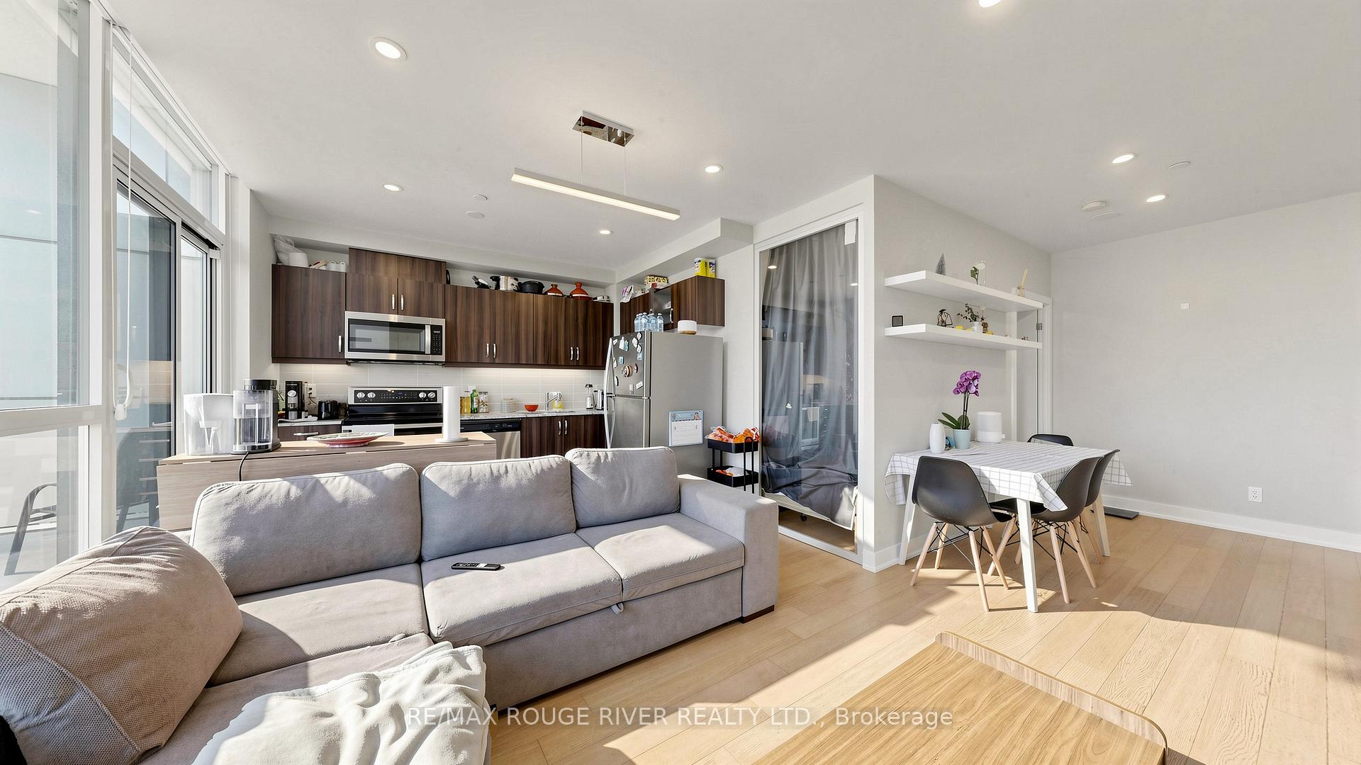 Photo 5 of Unit 503, 1486 Bathurst Street, Toronto, Humewood-Cedarvale — HOMEH