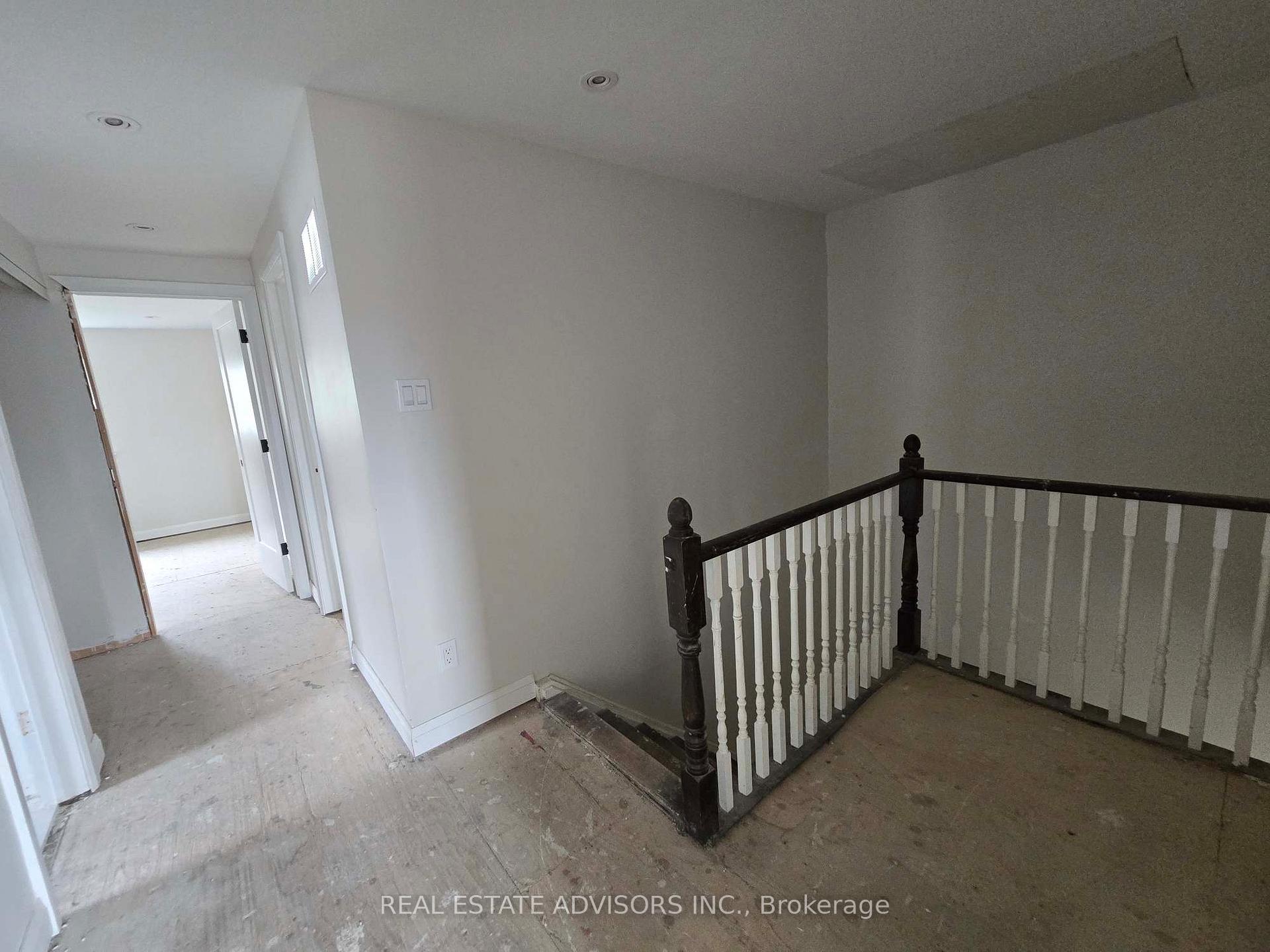 Photo 8 of 238 Braymore Boulevard, Scarborough, Rouge — HOMEH