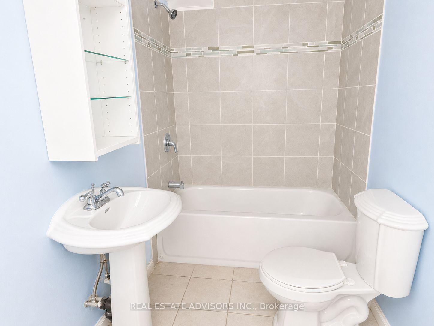 Photo 18 of 238 Braymore Boulevard, Scarborough, Rouge — HOMEH