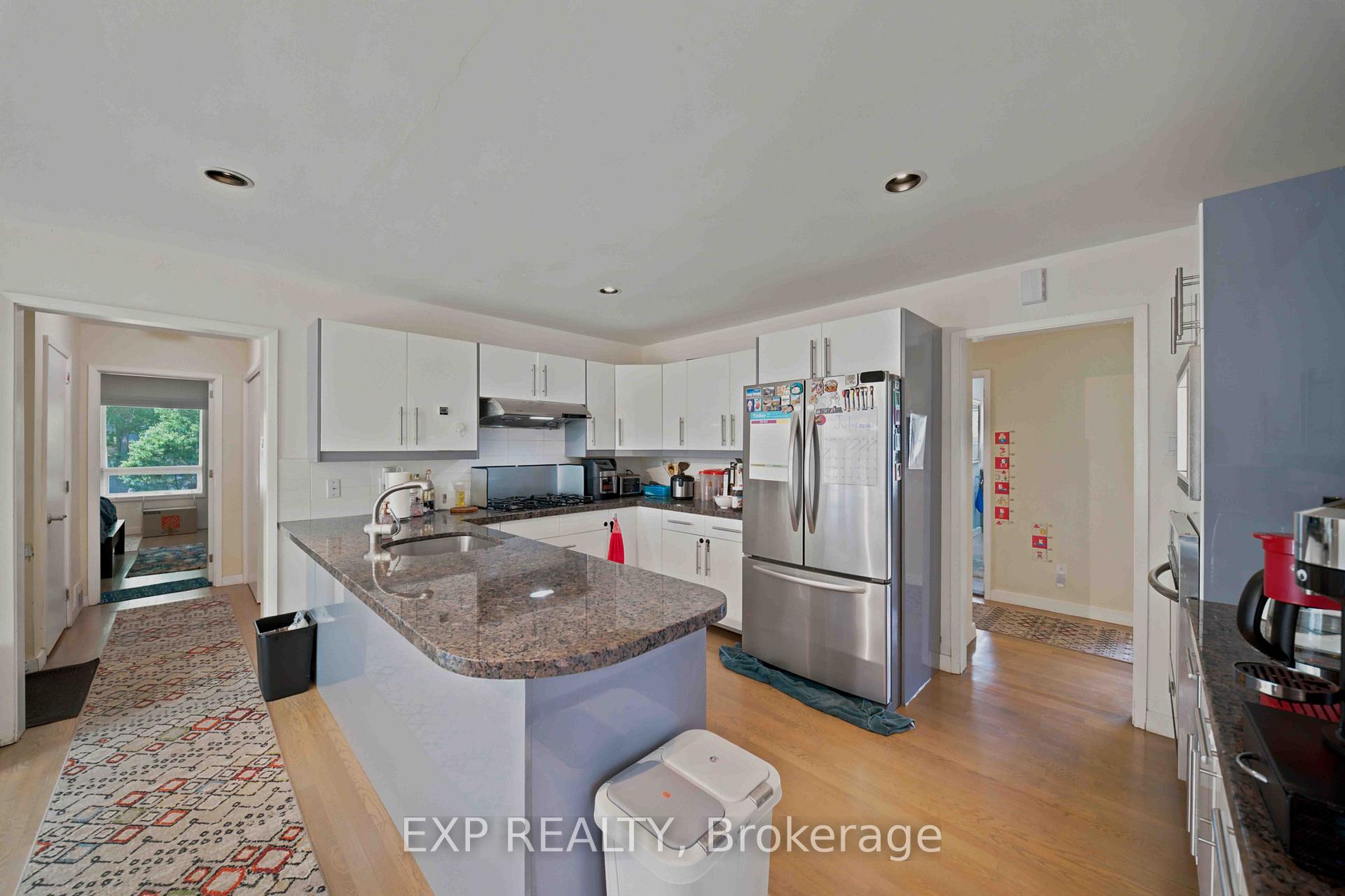 Photo 15 of 304 Roger Road, Ottawa, Alta Vista/Faircrest Heights — HOMEH