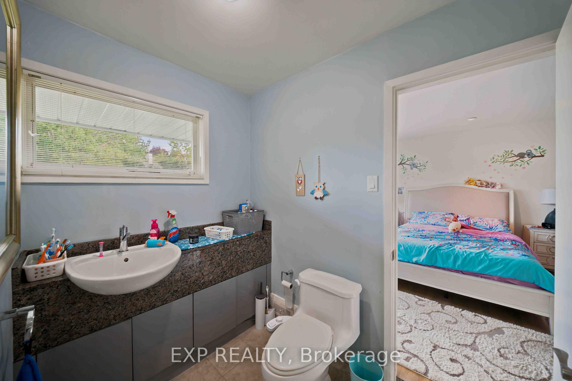 Photo 25 of 304 Roger Road, Ottawa, Alta Vista/Faircrest Heights — HOMEH