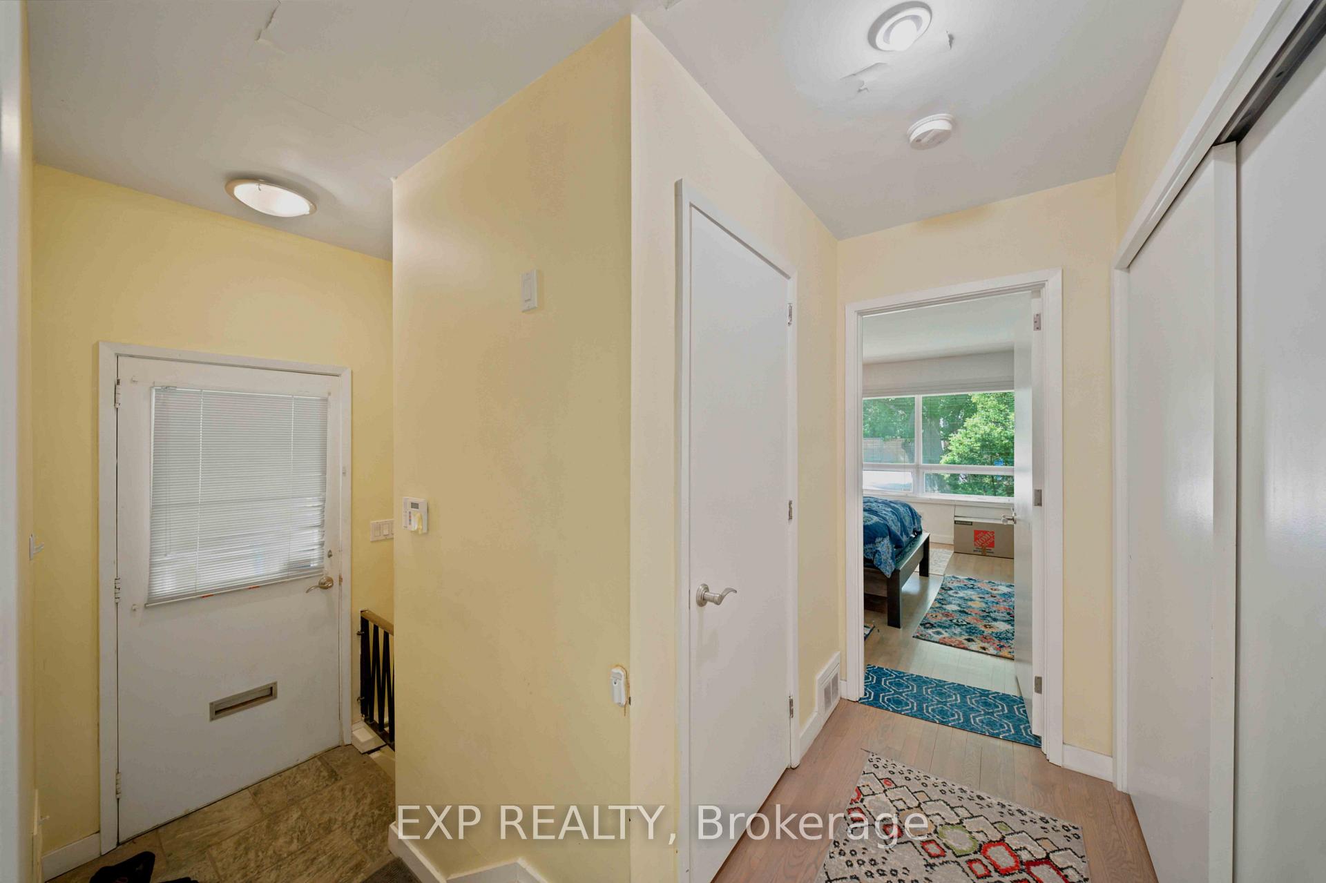 Photo 28 of 304 Roger Road, Ottawa, Alta Vista/Faircrest Heights — HOMEH
