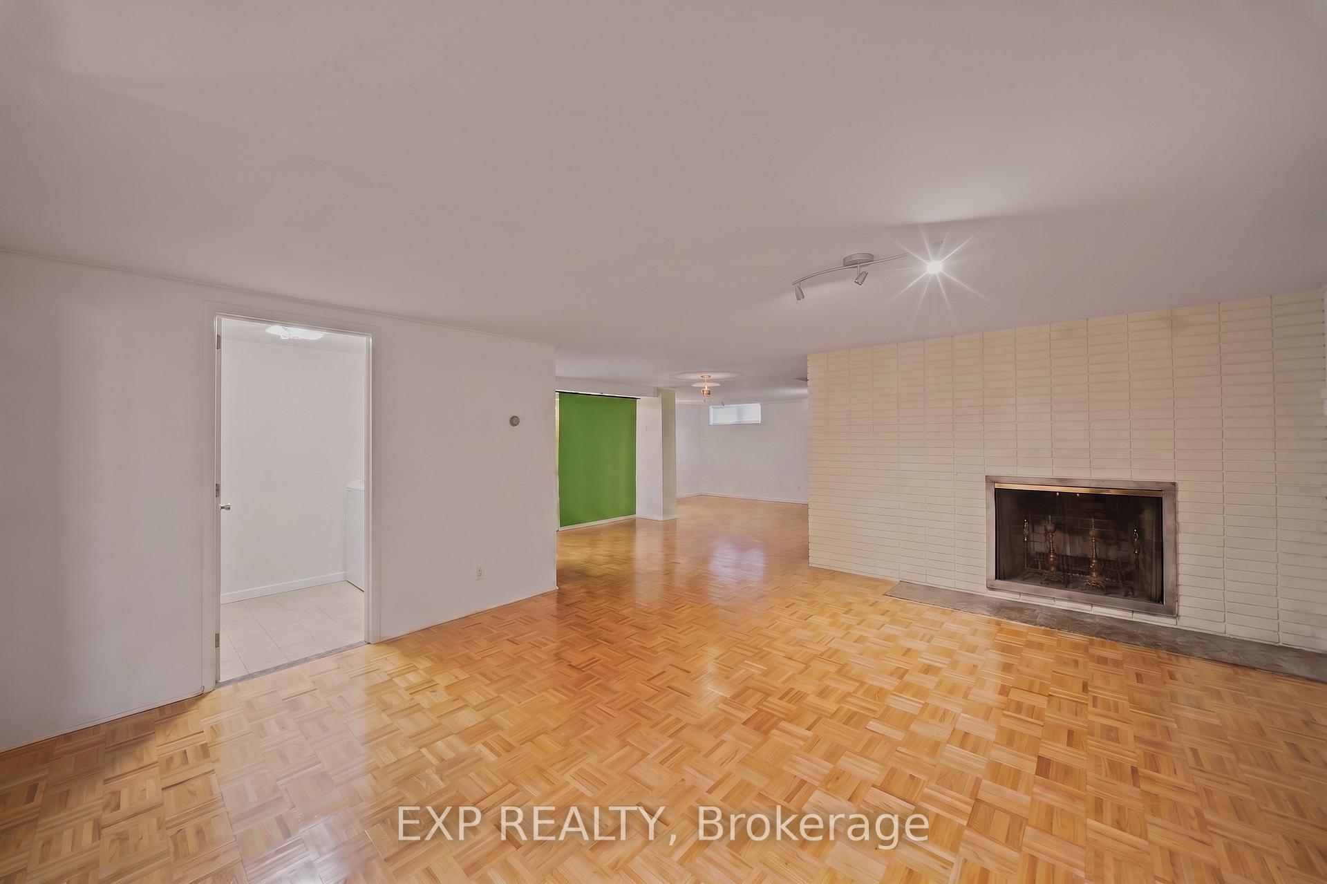 Photo 34 of 304 Roger Road, Ottawa, Alta Vista/Faircrest Heights — HOMEH