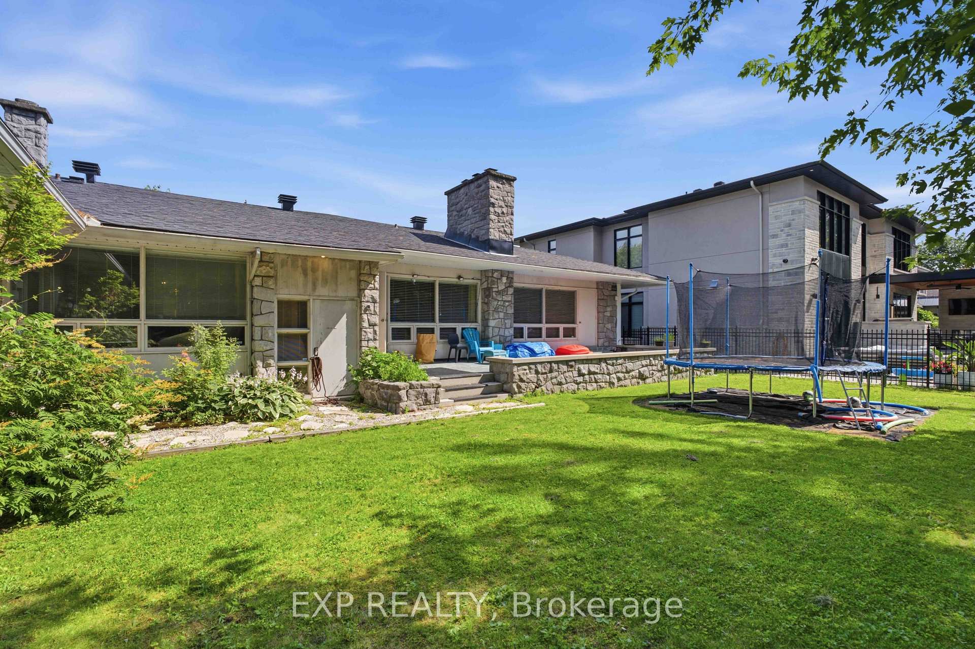 Photo 44 of 304 Roger Road, Ottawa, Alta Vista/Faircrest Heights — HOMEH