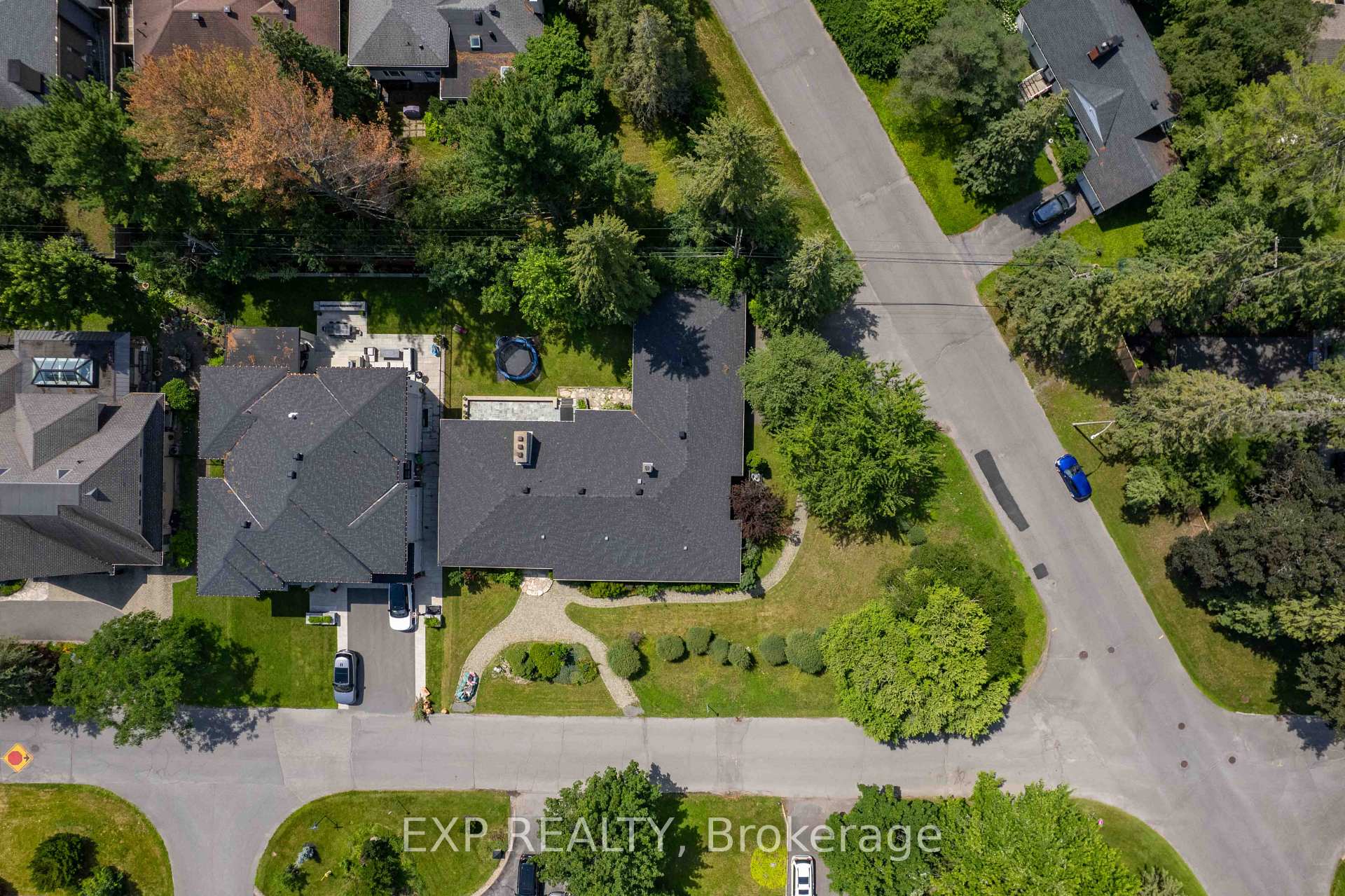 Photo 48 of 304 Roger Road, Ottawa, Alta Vista/Faircrest Heights — HOMEH