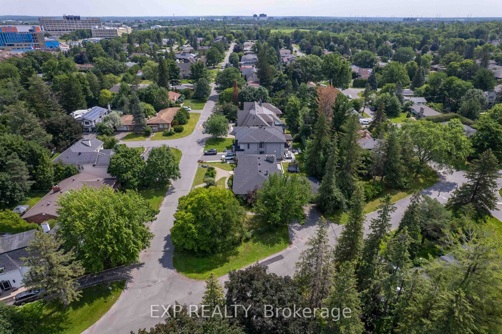 Photo 50 of 304 Roger Road, Ottawa, Alta Vista/Faircrest Heights — HOMEH
