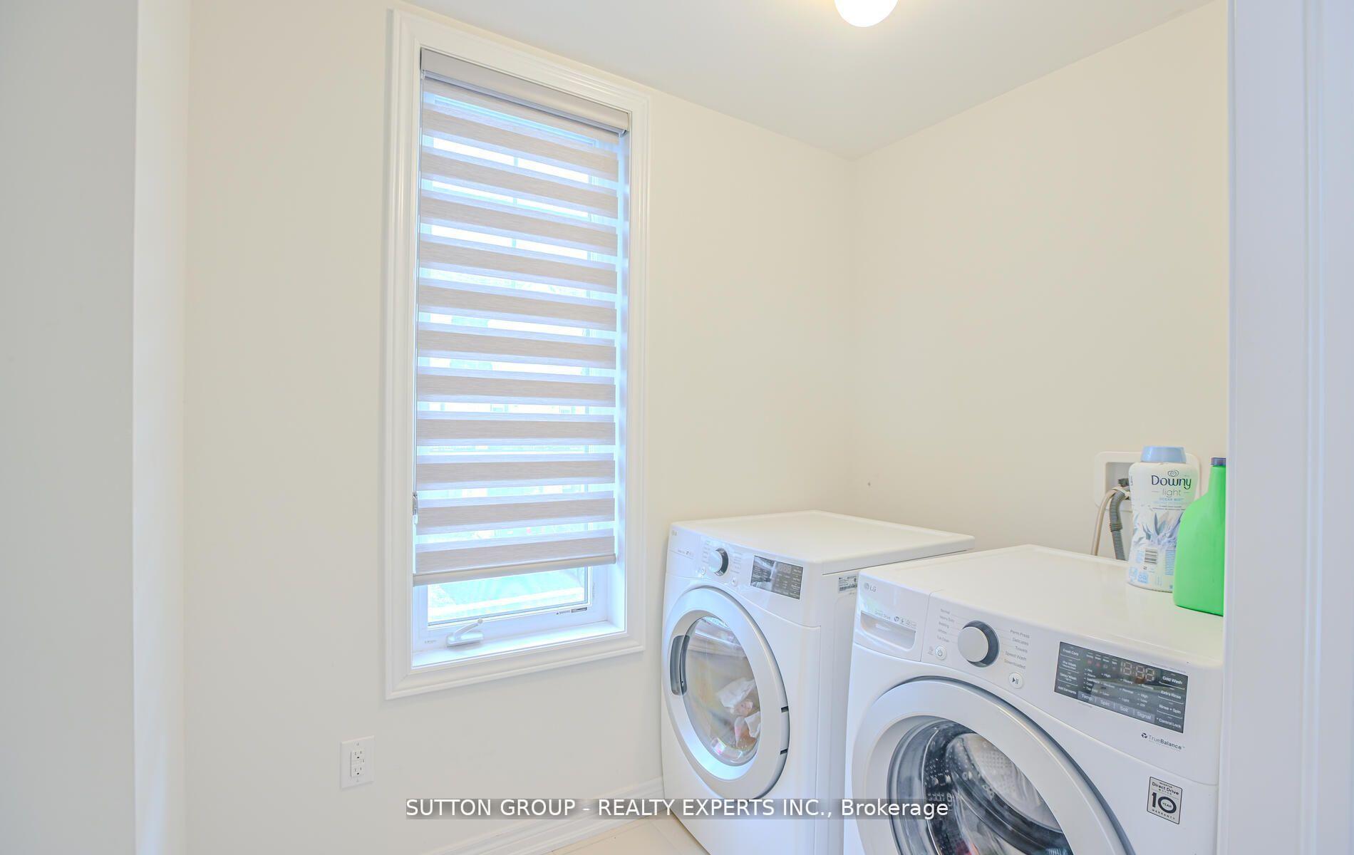 Photo 12 of 65 Fruitvale Circle, Brampton, Northwest Brampton — HOMEH