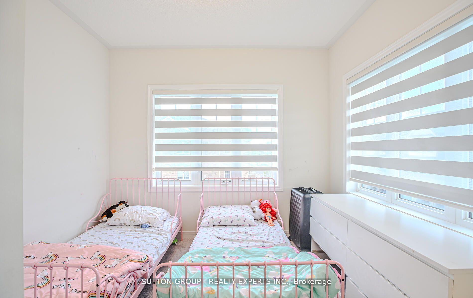 Photo 13 of 65 Fruitvale Circle, Brampton, Northwest Brampton — HOMEH