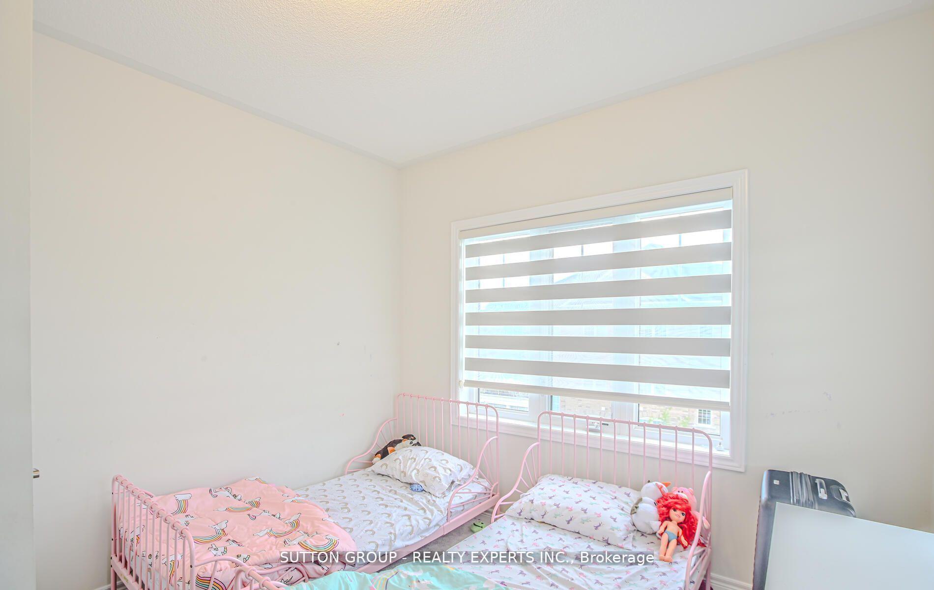 Photo 14 of 65 Fruitvale Circle, Brampton, Northwest Brampton — HOMEH