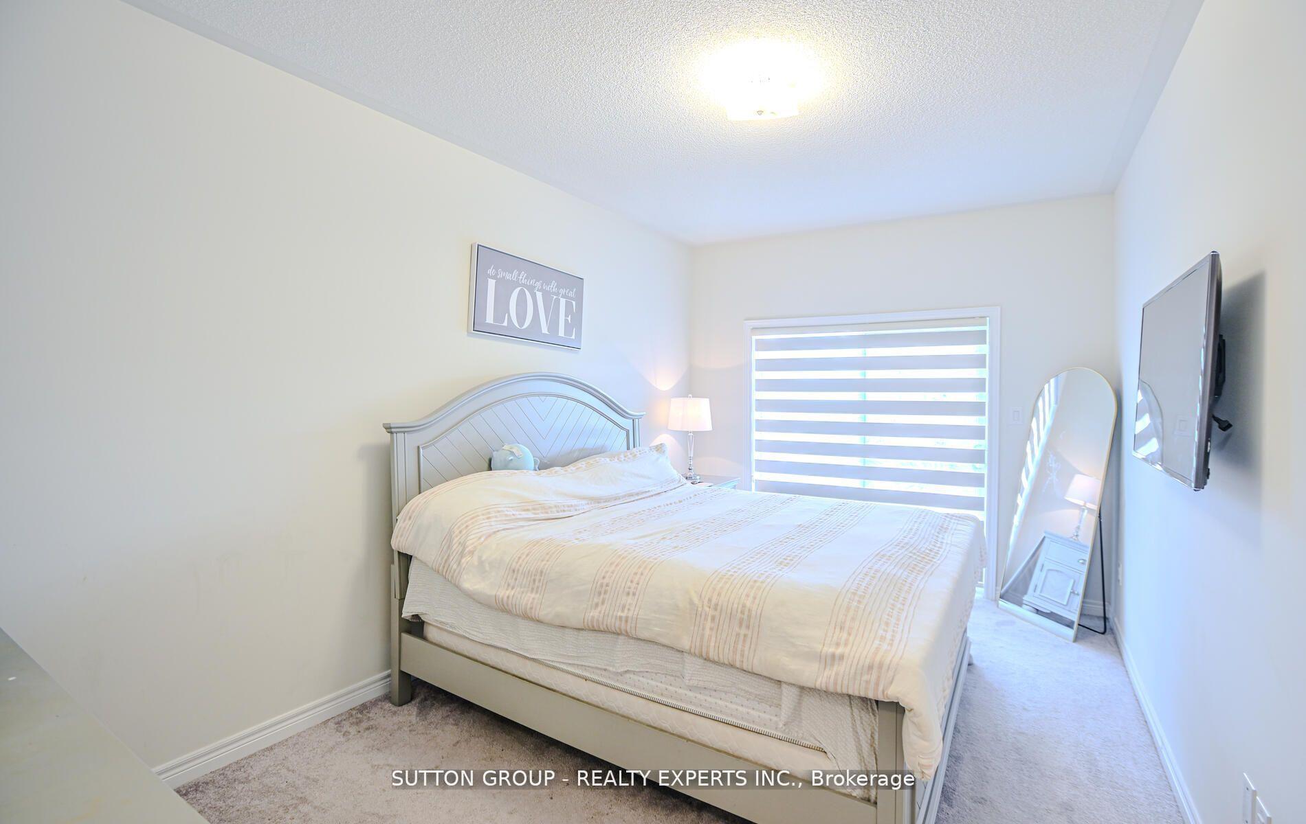 Photo 24 of 65 Fruitvale Circle, Brampton, Northwest Brampton — HOMEH