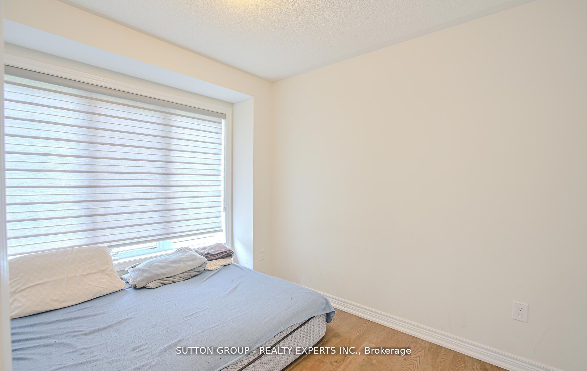 Photo 25 of 65 Fruitvale Circle, Brampton, Northwest Brampton — HOMEH