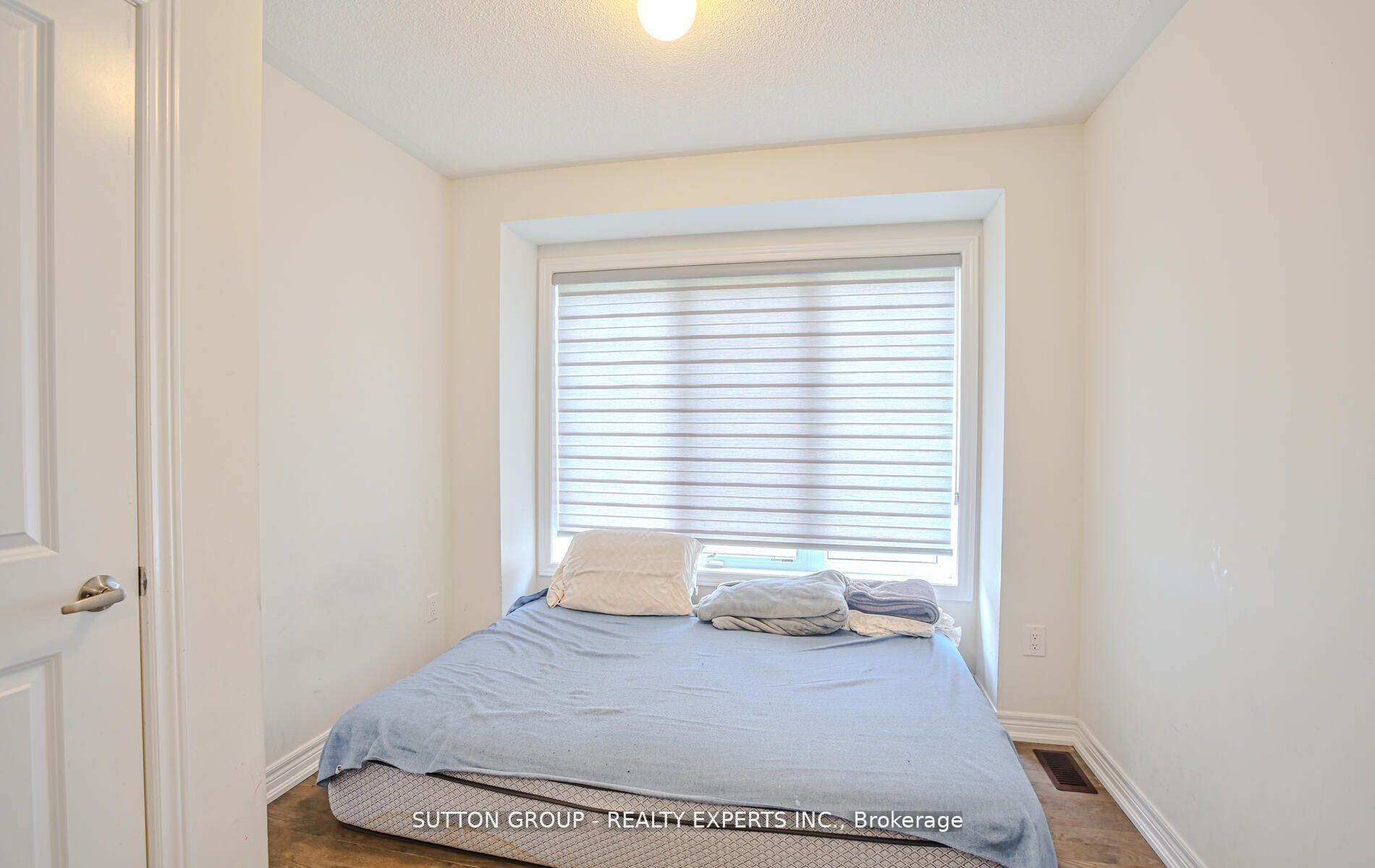 Photo 26 of 65 Fruitvale Circle, Brampton, Northwest Brampton — HOMEH