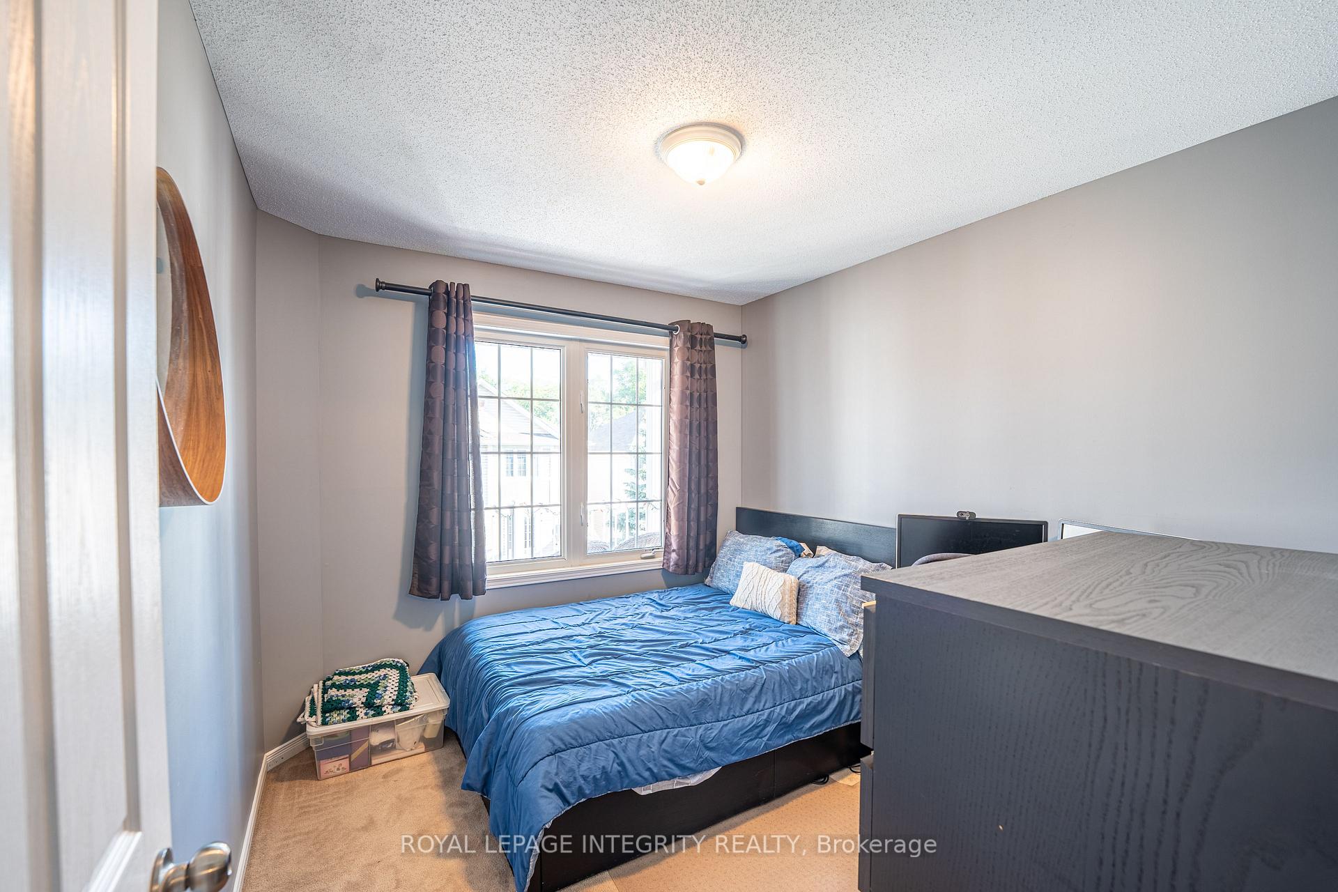Photo 10 of 162 Fordham Private, Ottawa, Central Park — HOMEH
