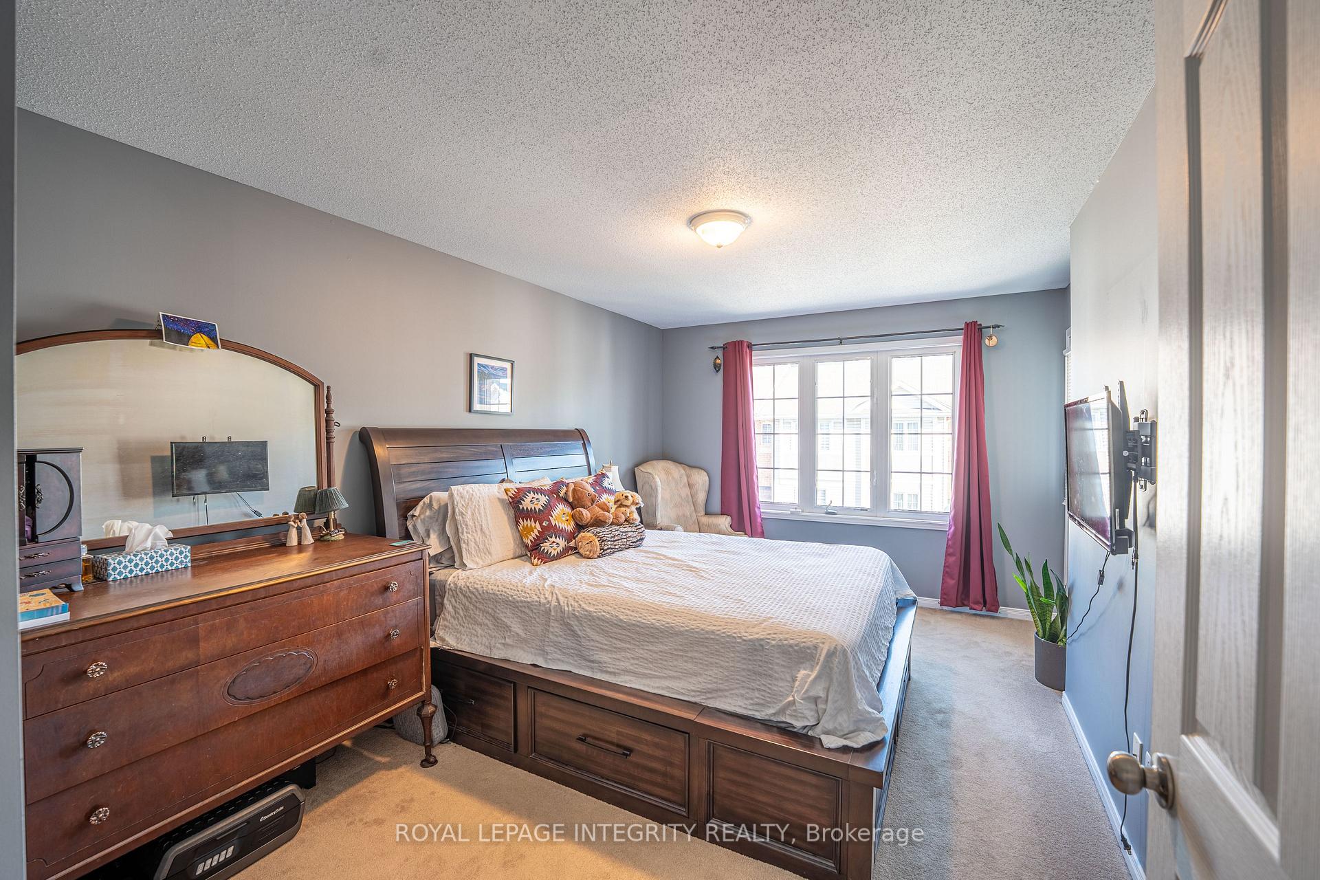 Photo 11 of 162 Fordham Private, Ottawa, Central Park — HOMEH