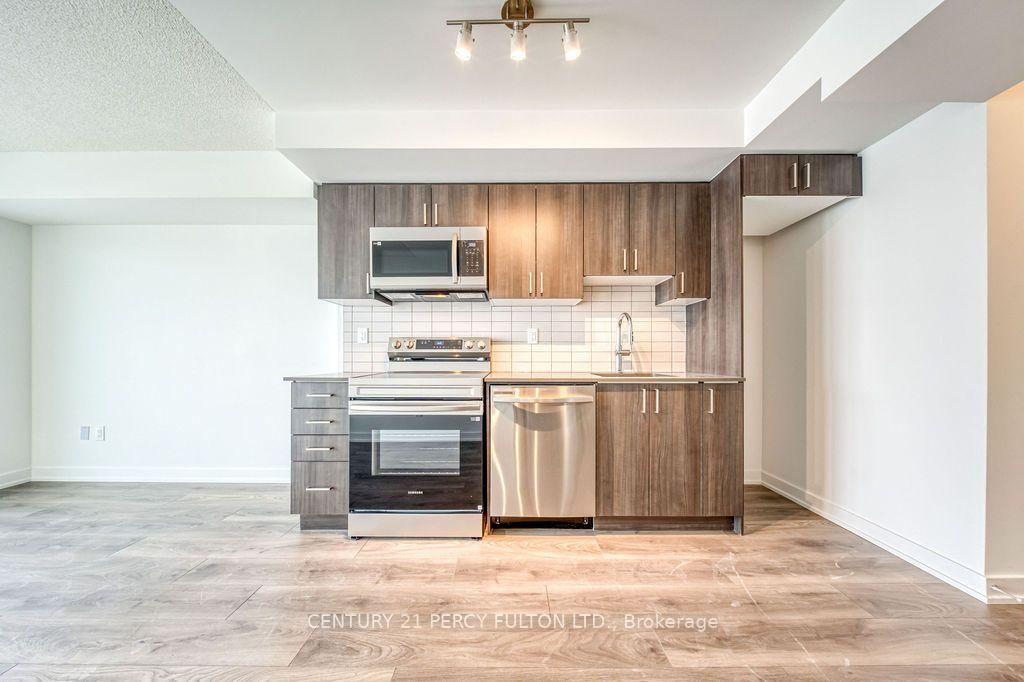 Photo 12 of Unit 2303, 1010 Sandy Beach Road, Pickering, Bay Ridges — HOMEH