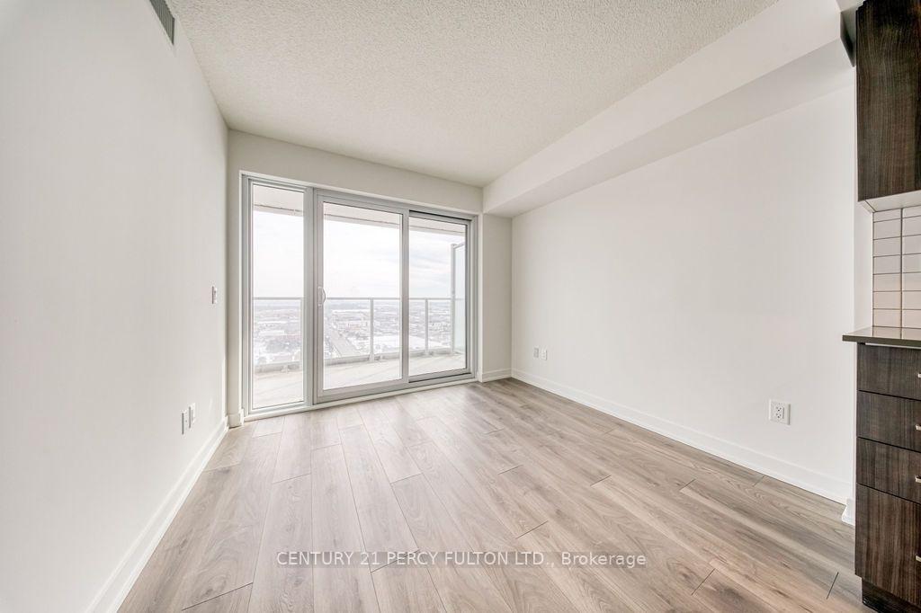 Photo 15 of Unit 2303, 1010 Sandy Beach Road, Pickering, Bay Ridges — HOMEH