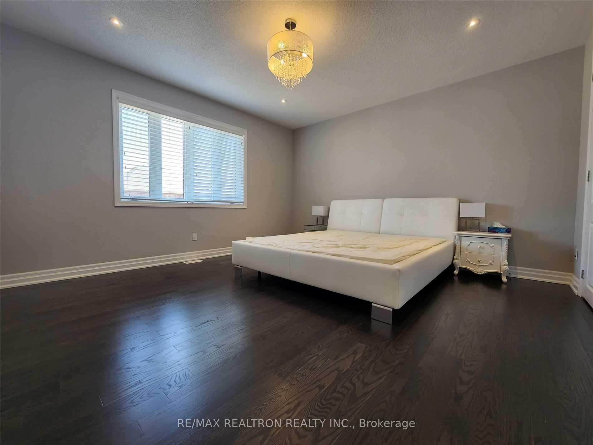 Photo 29 of 223 Thomas Phillips Drive, Aurora, Rural Aurora — HOMEH